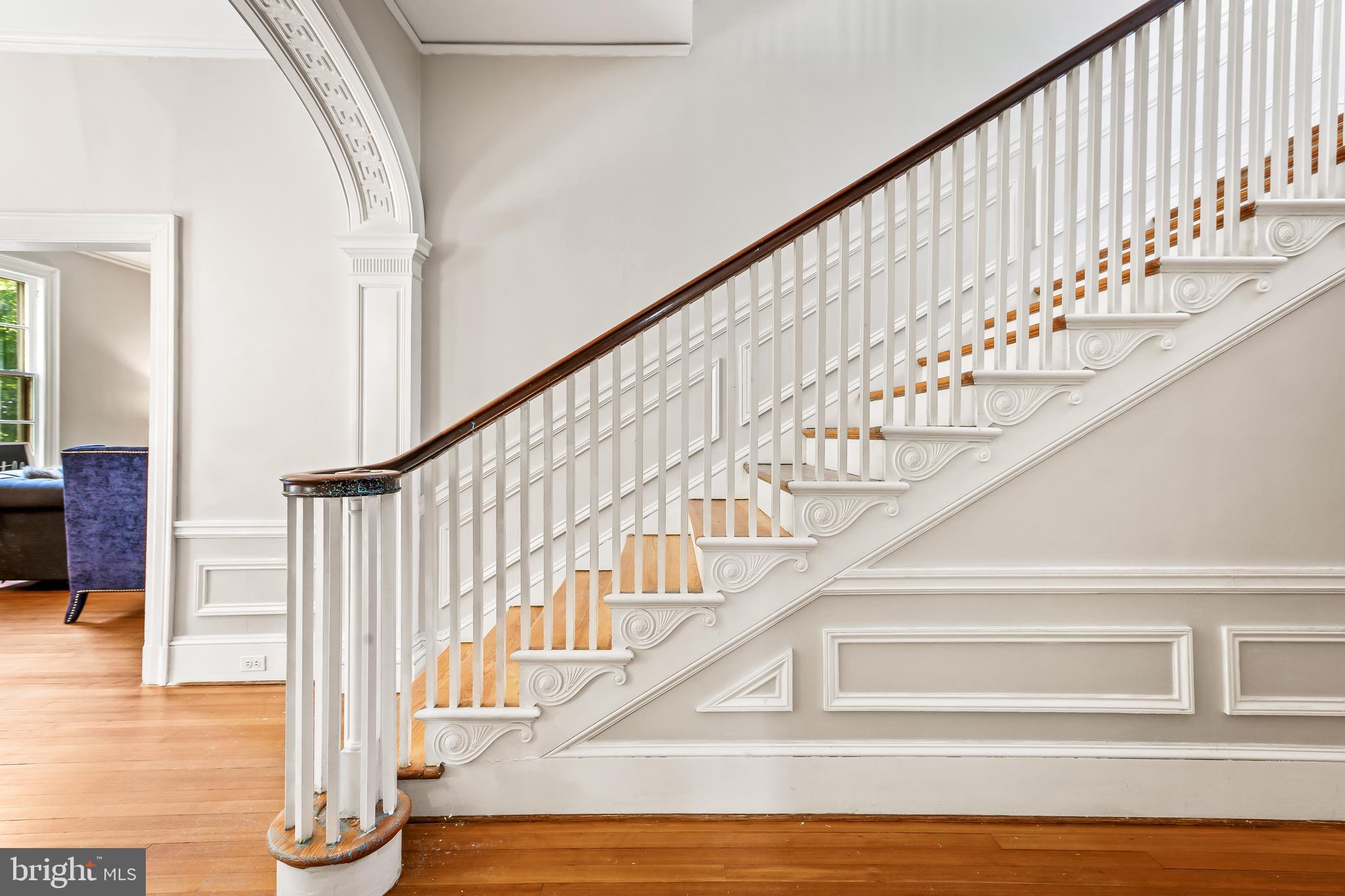 ROLAND PARK - Residential