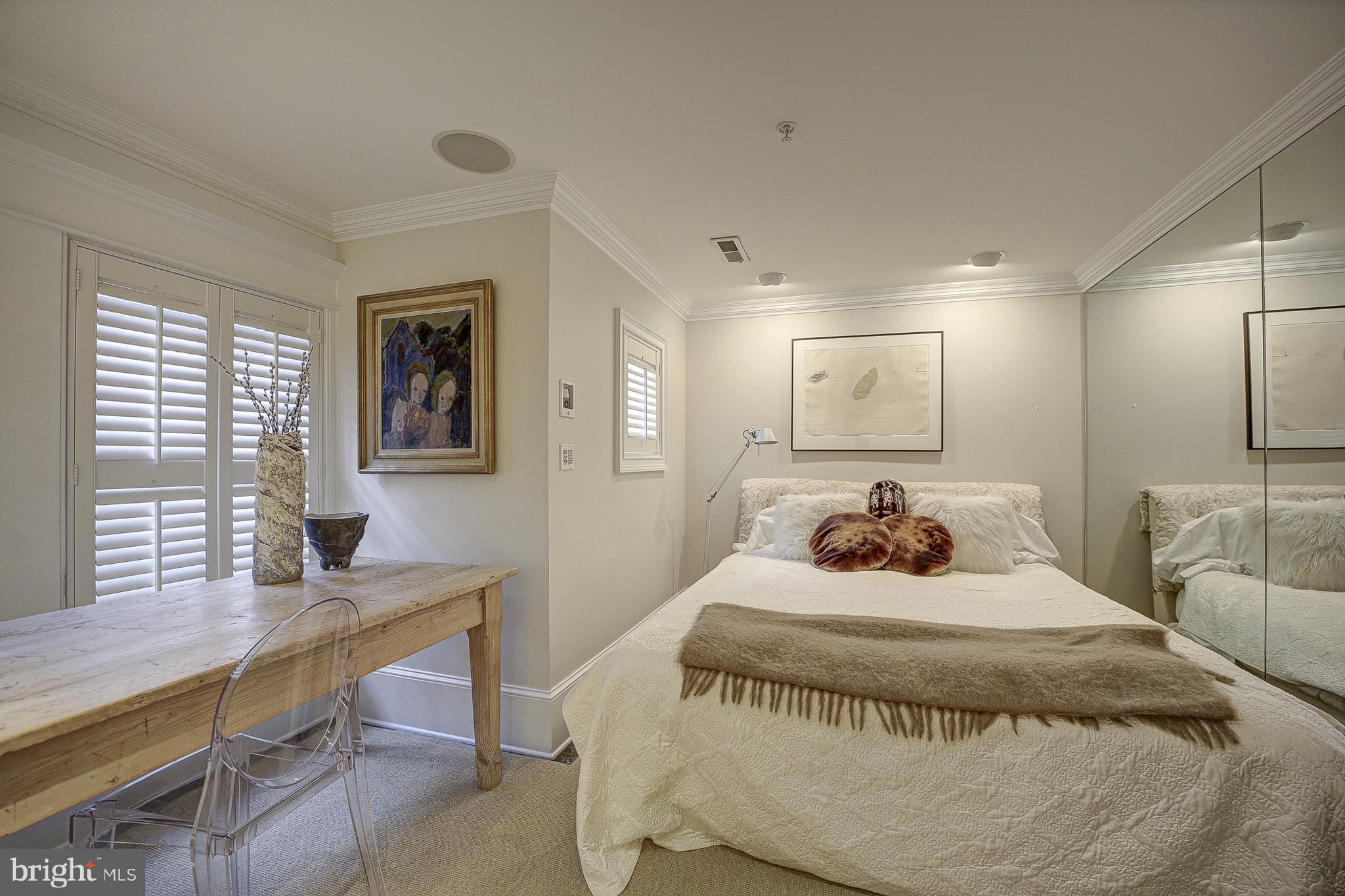 GEORGETOWN - Residential