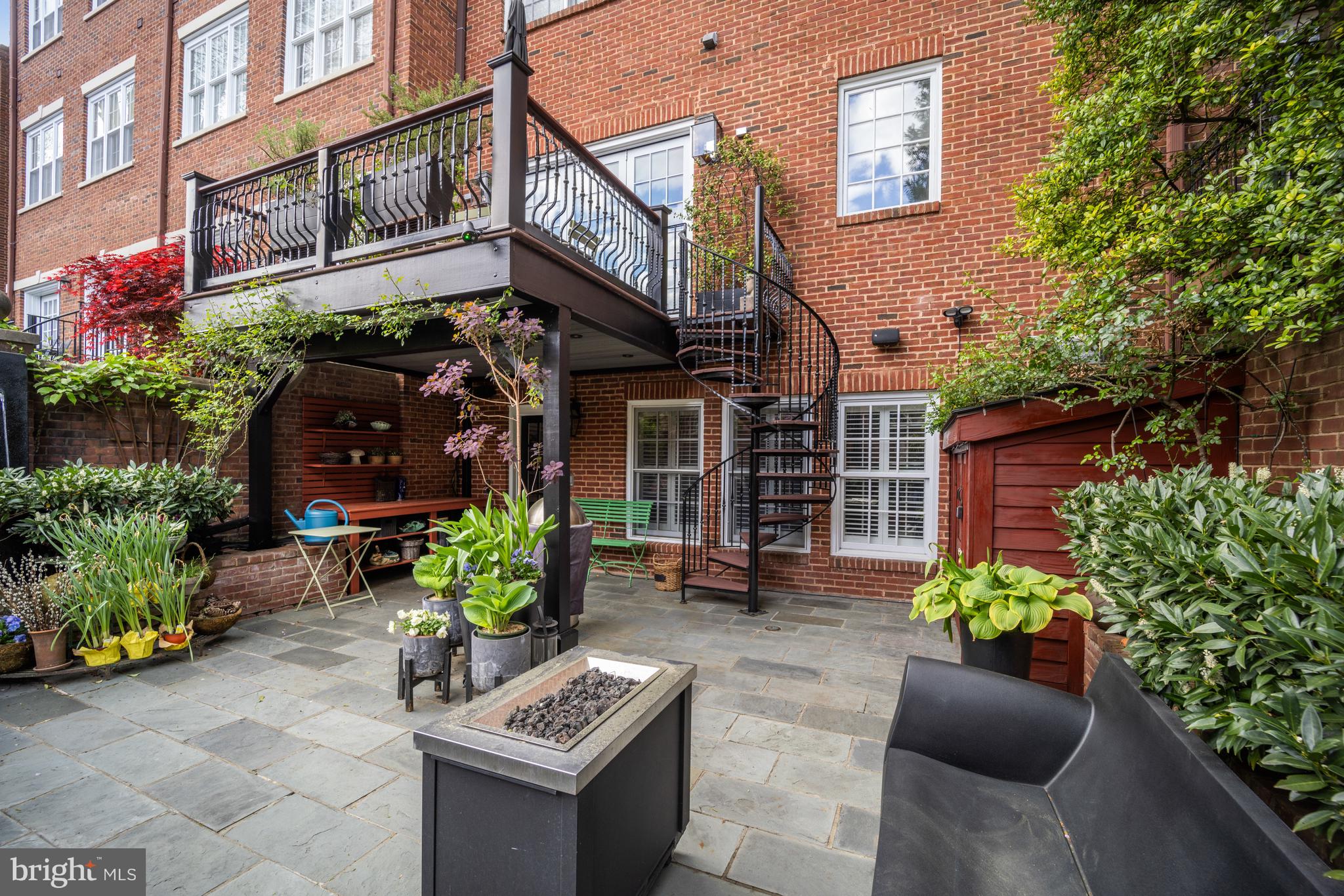 GEORGETOWN - Residential