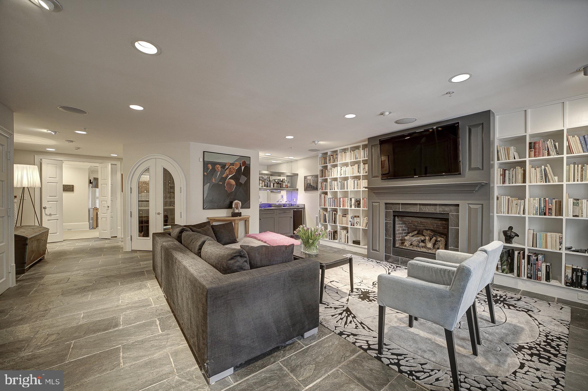 GEORGETOWN - Residential
