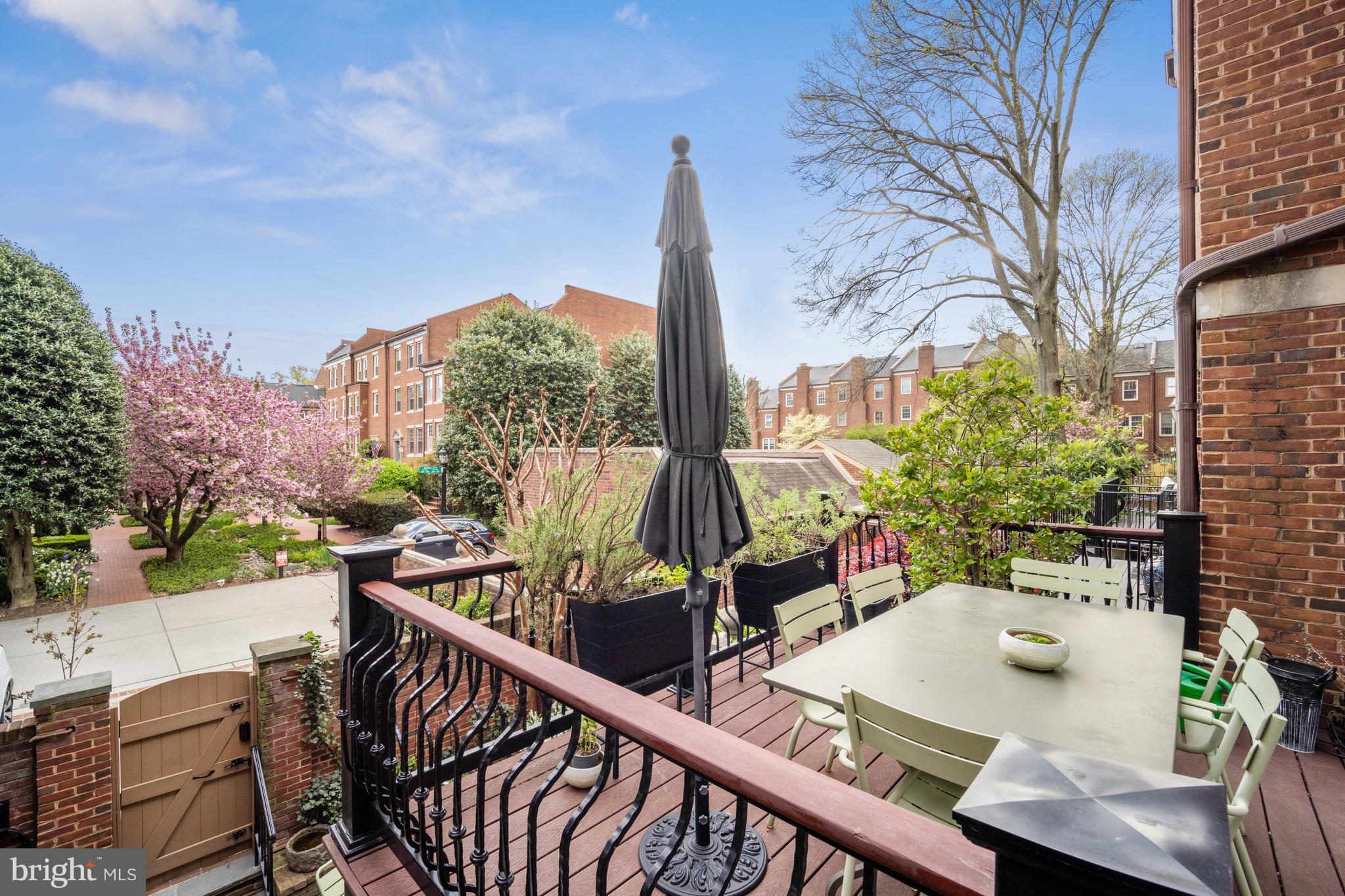 GEORGETOWN - Residential