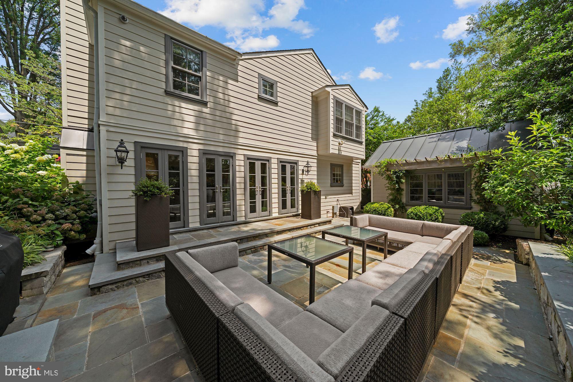 WESTBORO - Residential