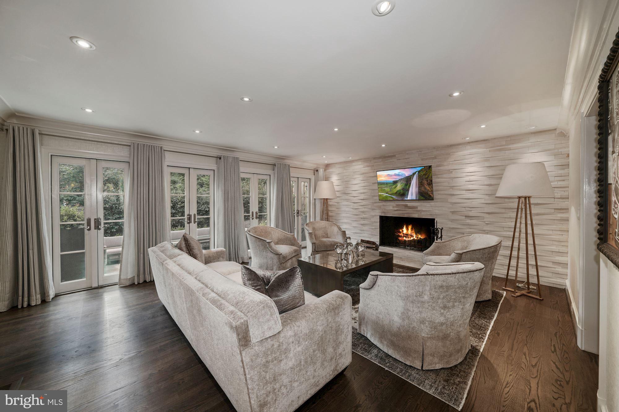 WESTBORO - Residential