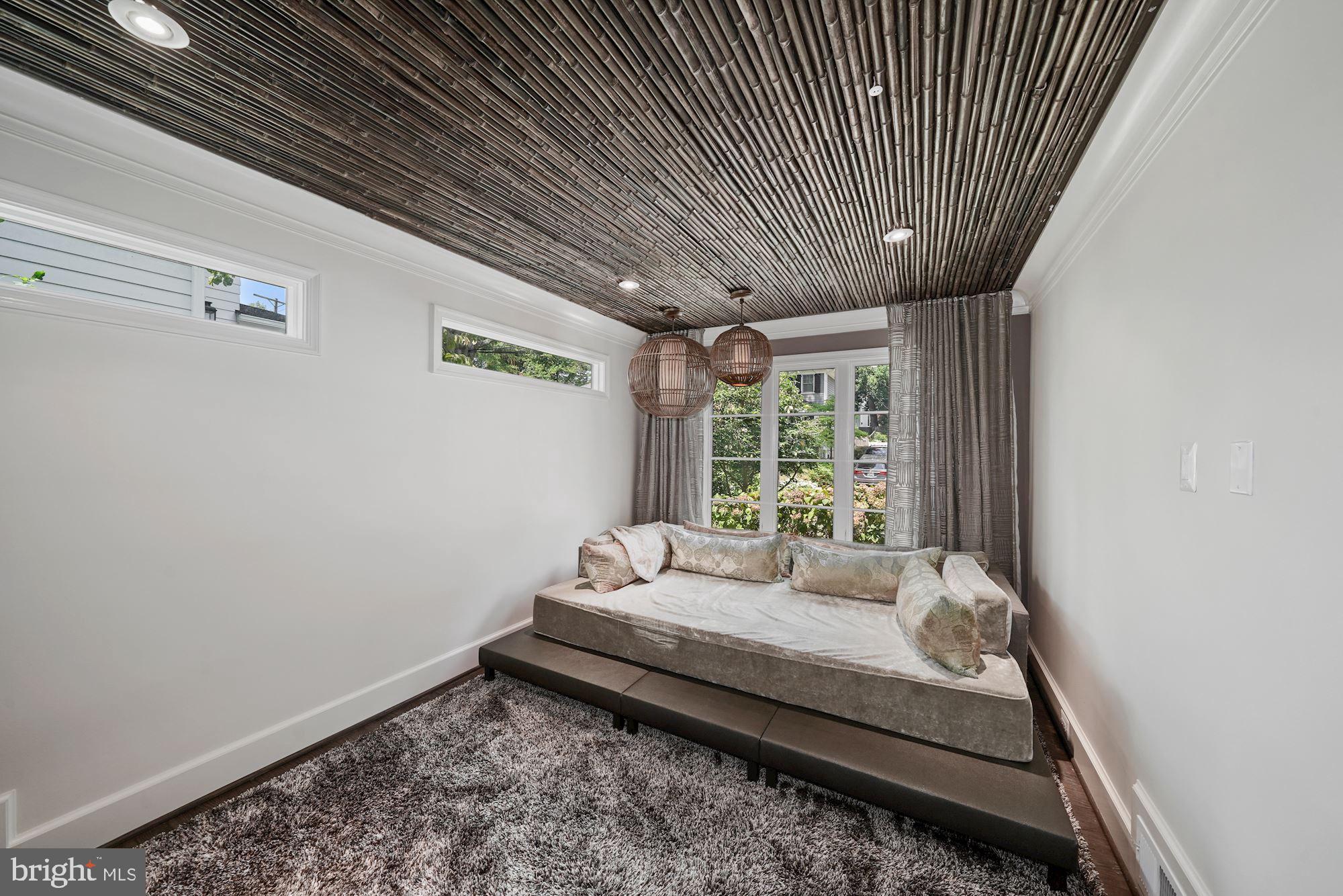 WESTBORO - Residential