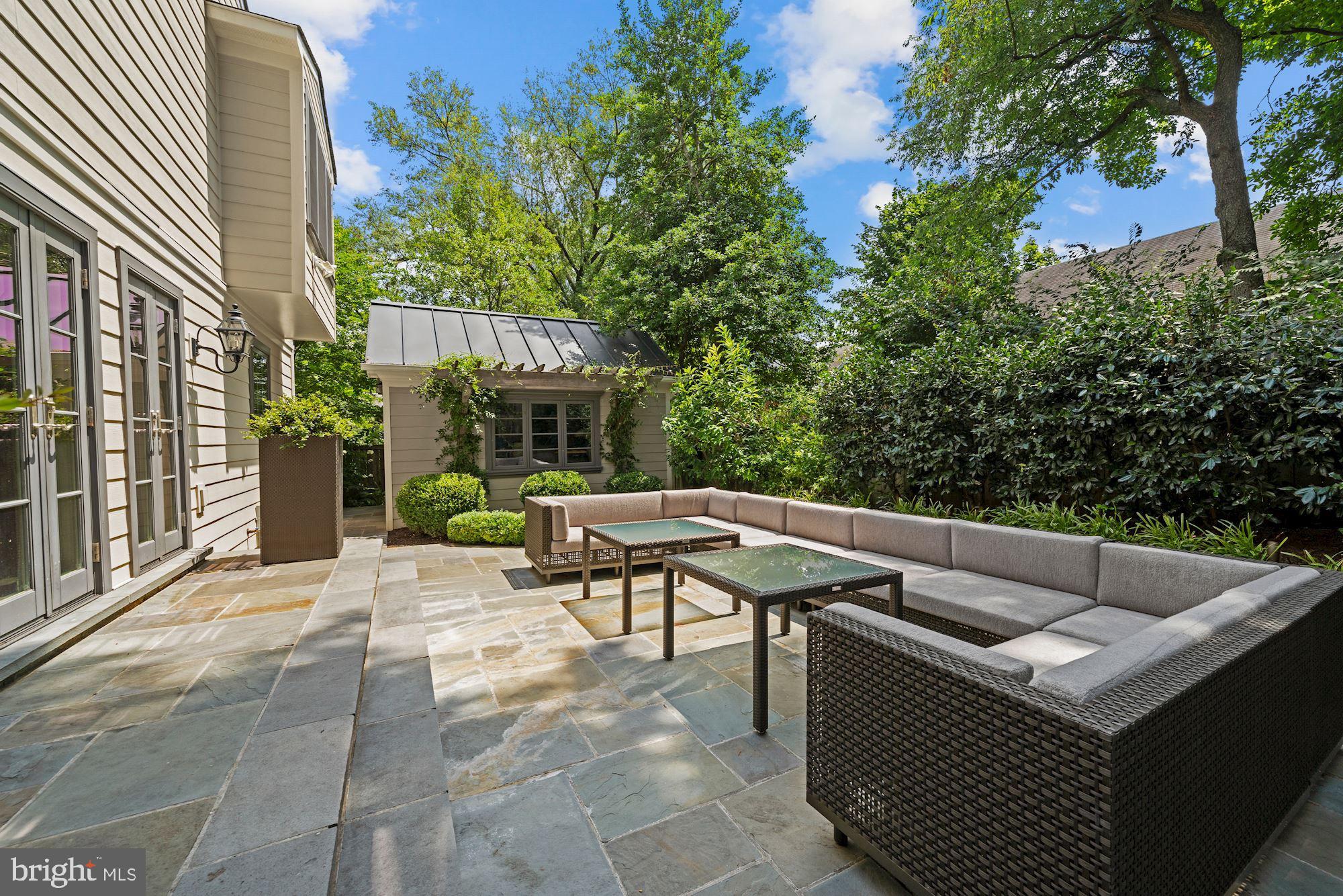 WESTBORO - Residential