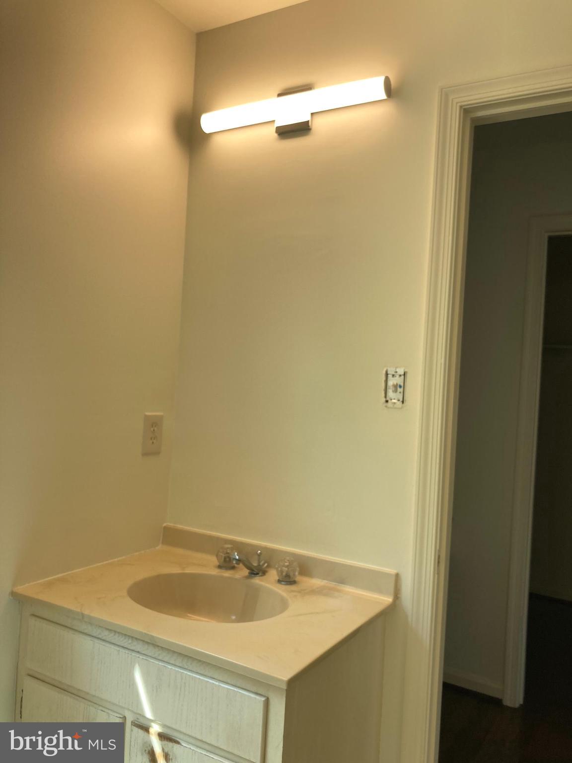 CANTERBURY WOODS - Residential