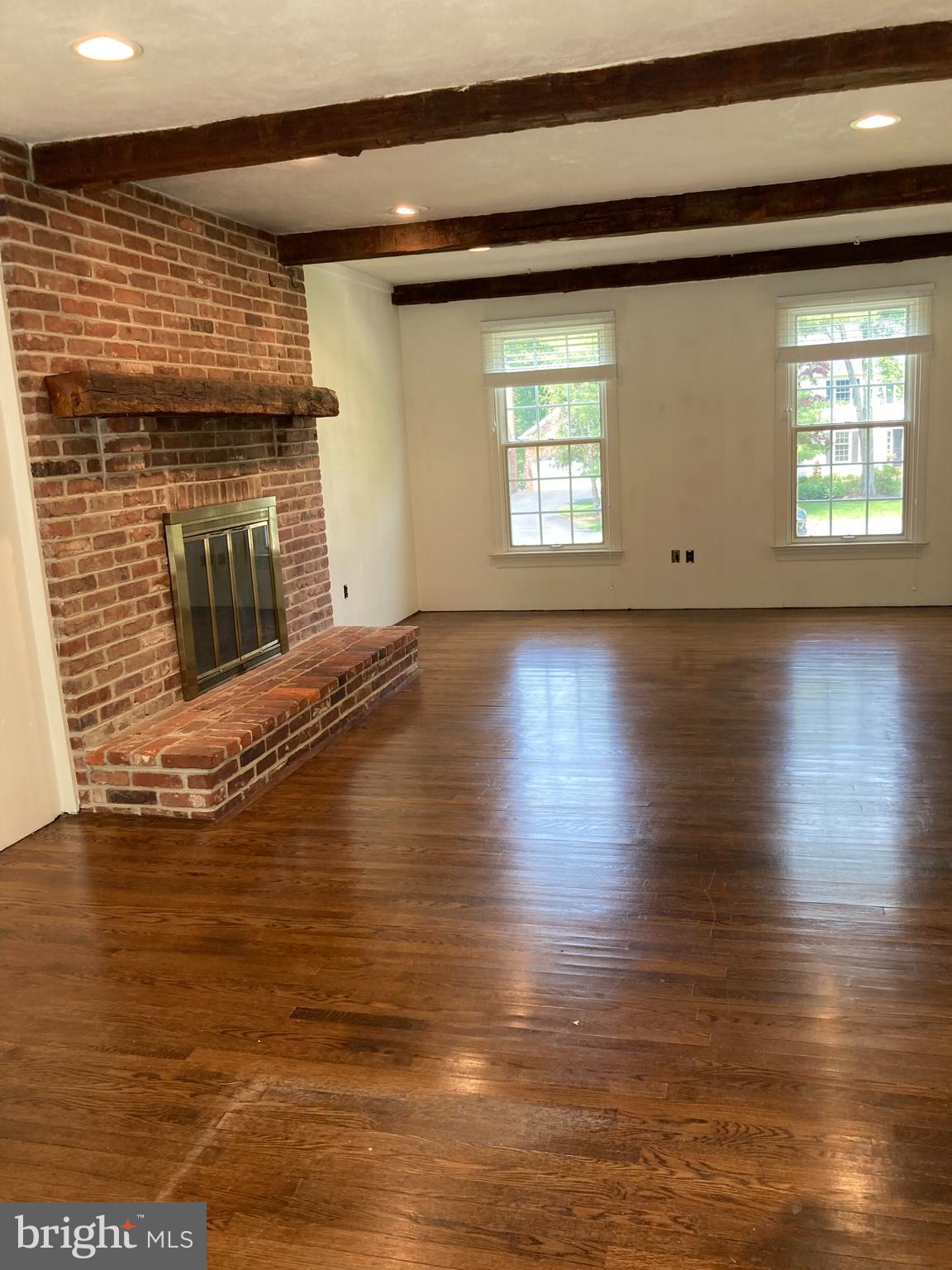 CANTERBURY WOODS - Residential