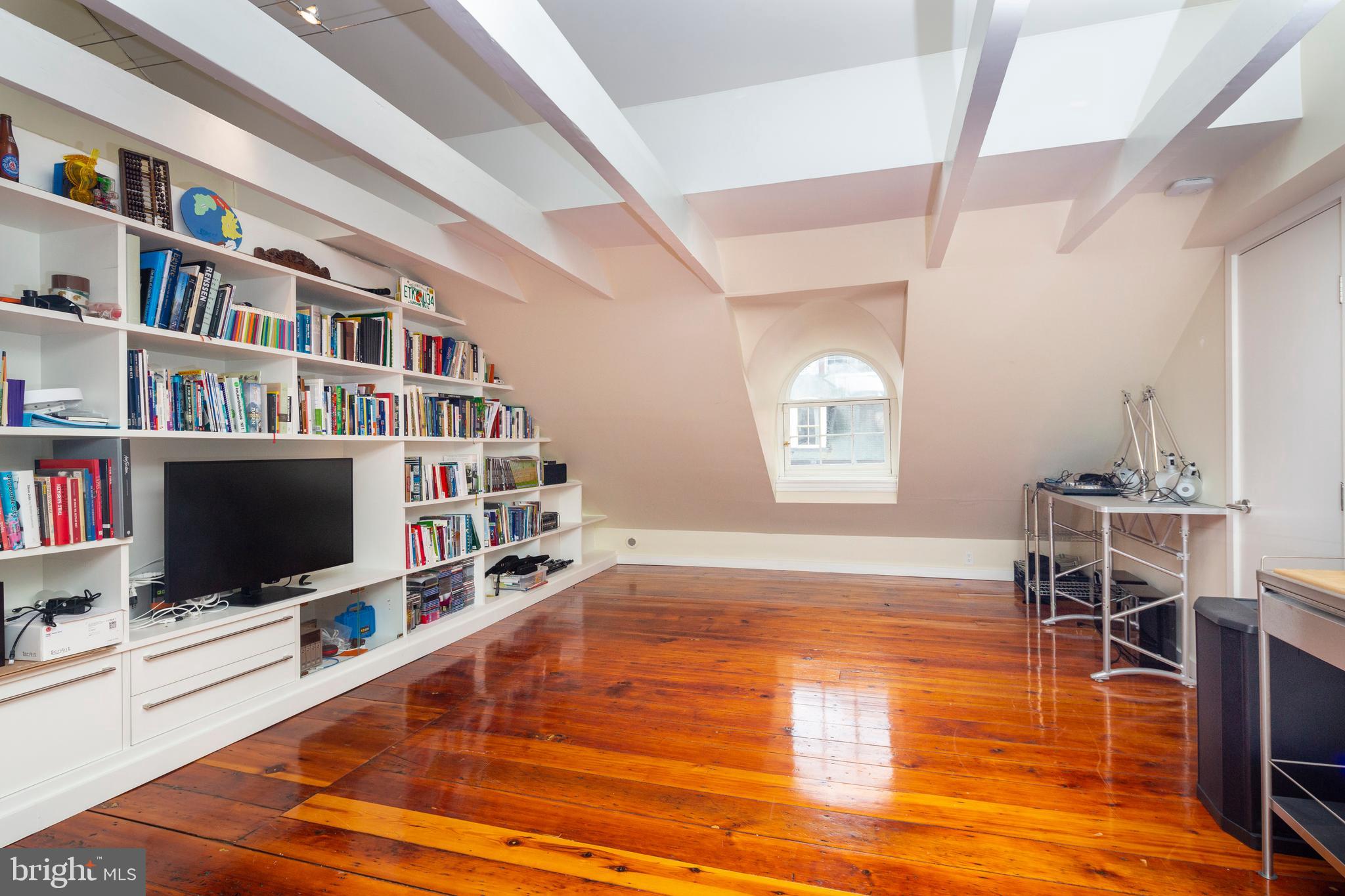 WASHINGTON SQ WEST - Residential