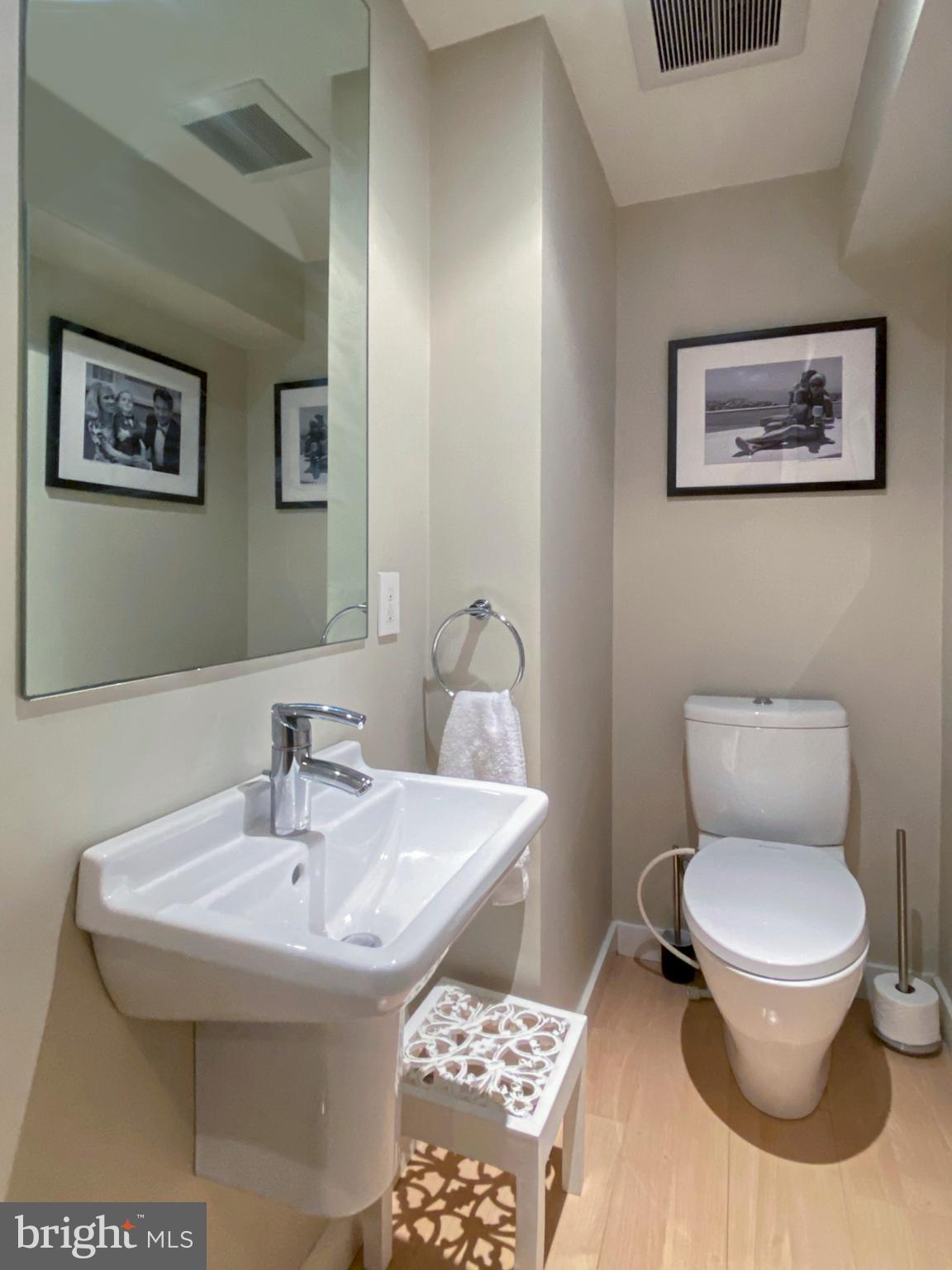 WASHINGTON SQ WEST - Residential