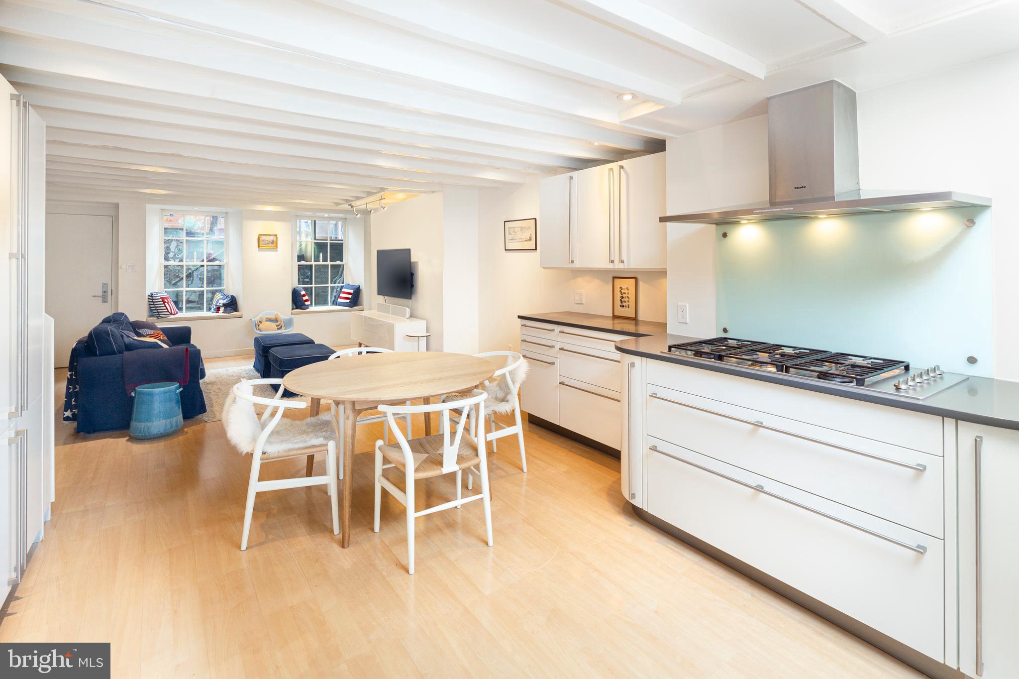 WASHINGTON SQ WEST - Residential