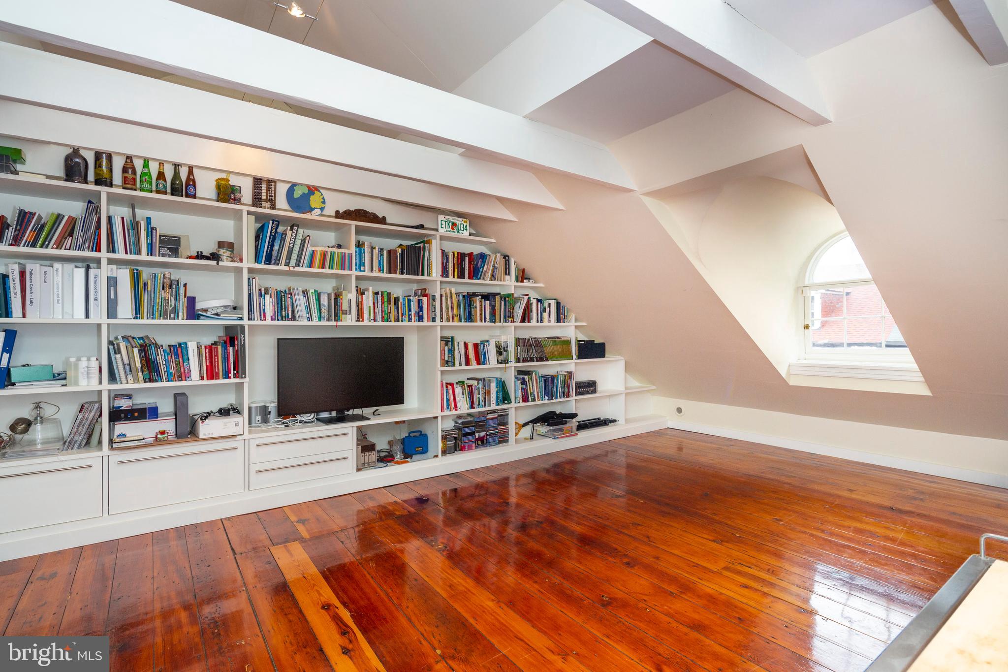 WASHINGTON SQ WEST - Residential