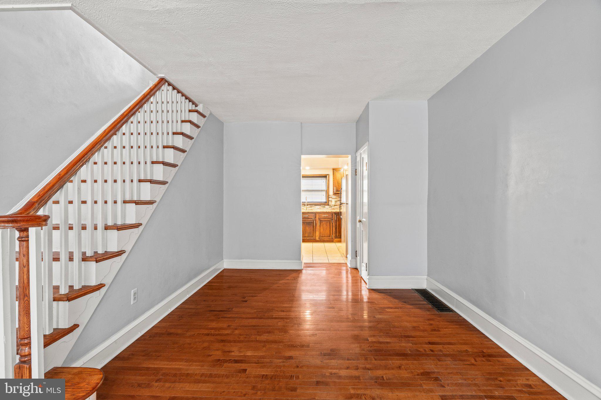 PORT RICHMOND - Residential