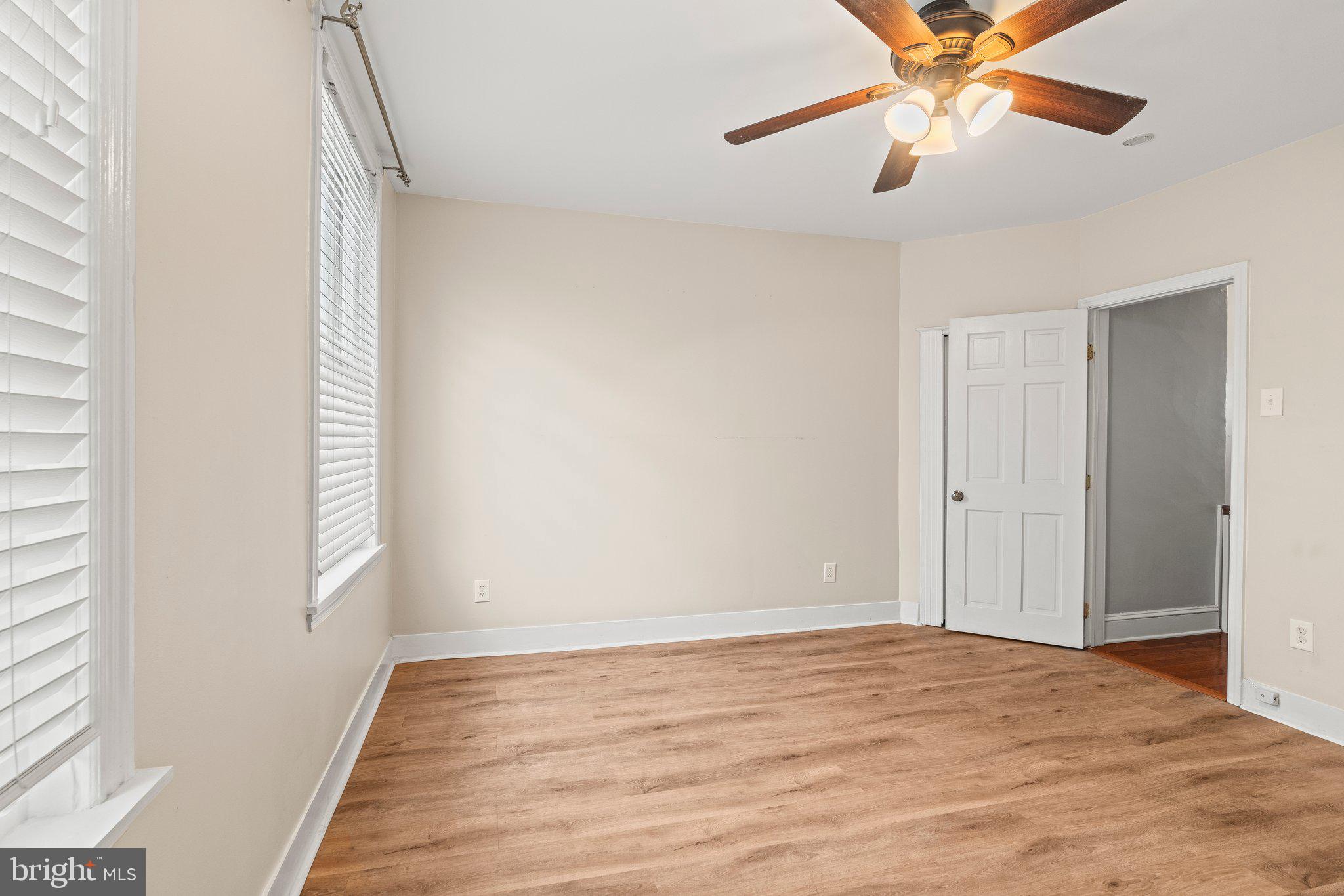 PORT RICHMOND - Residential