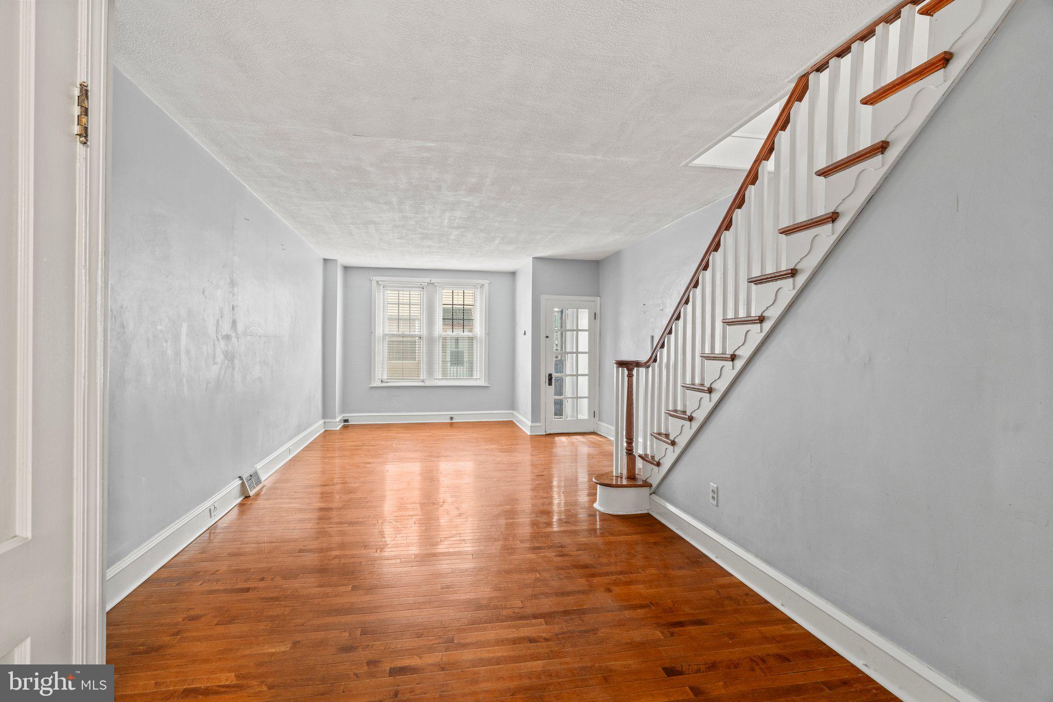 PORT RICHMOND - Residential