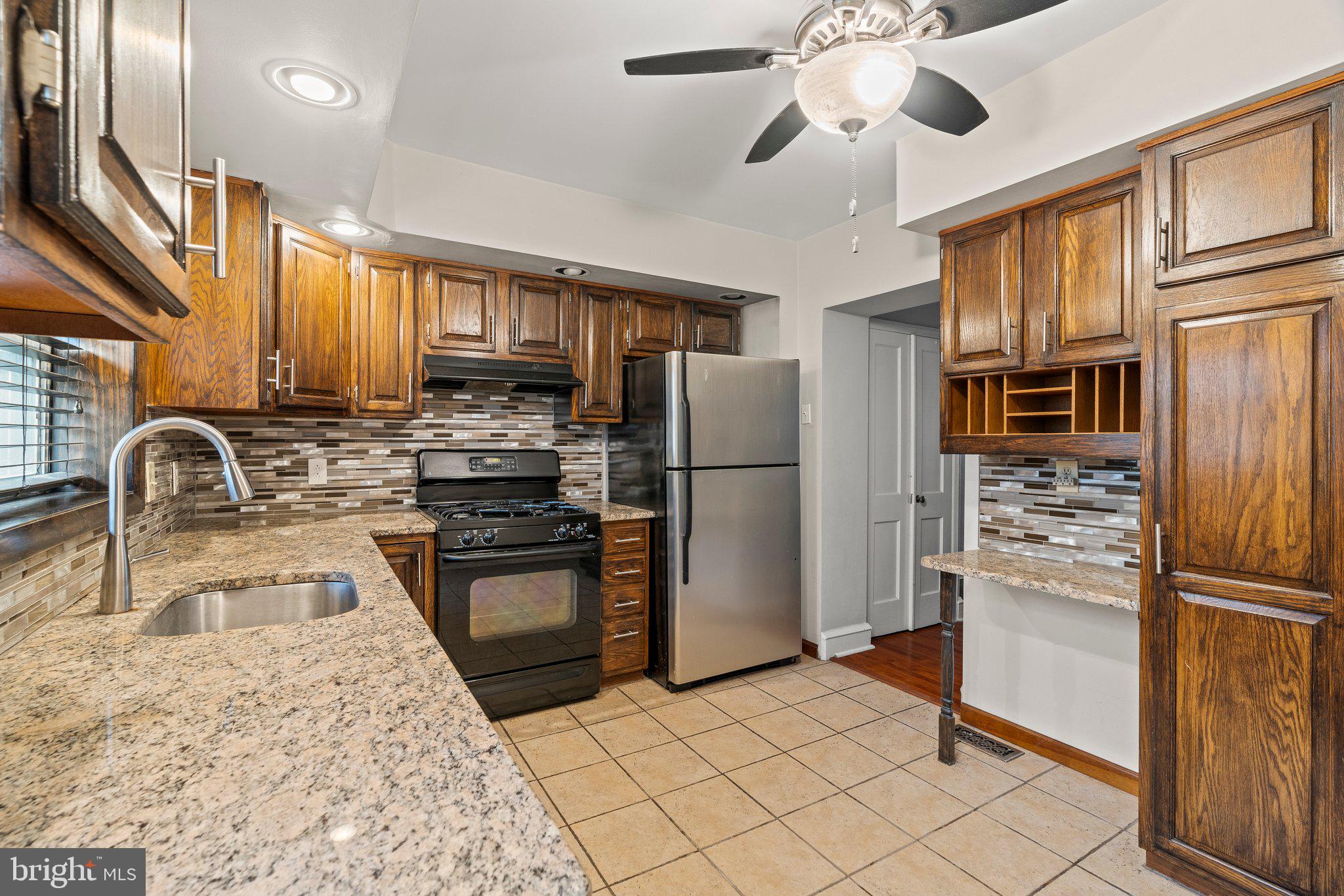 PORT RICHMOND - Residential