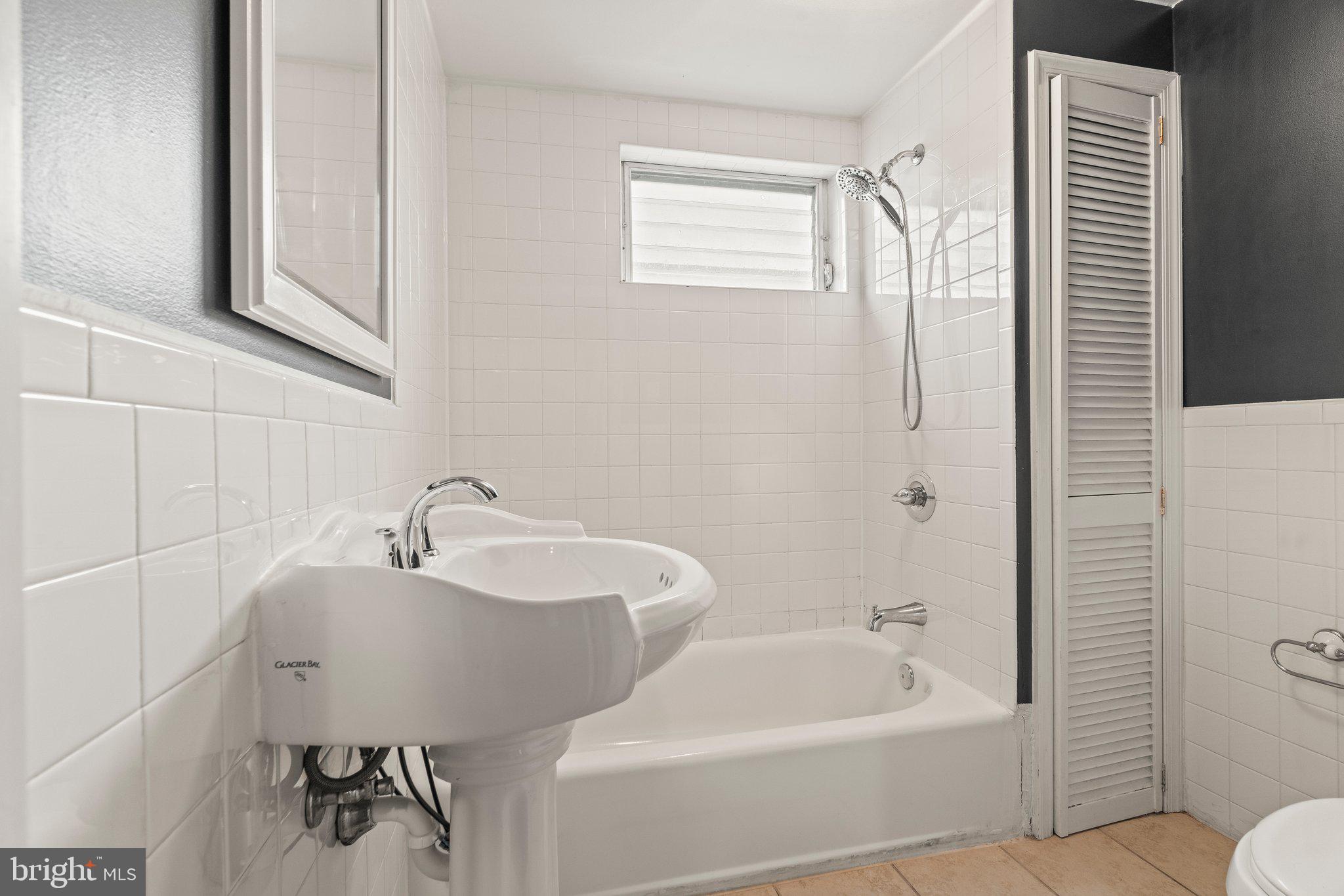 PORT RICHMOND - Residential