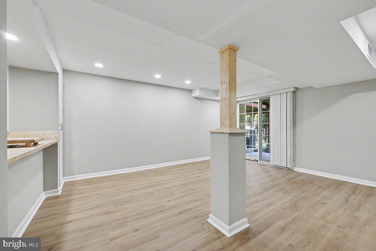 ANDORRA WOODS - Residential