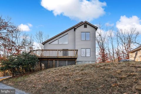 Homes For Rent - 1232 Lakeview Drive<br/> CROSS JUNCTION, VA 22625