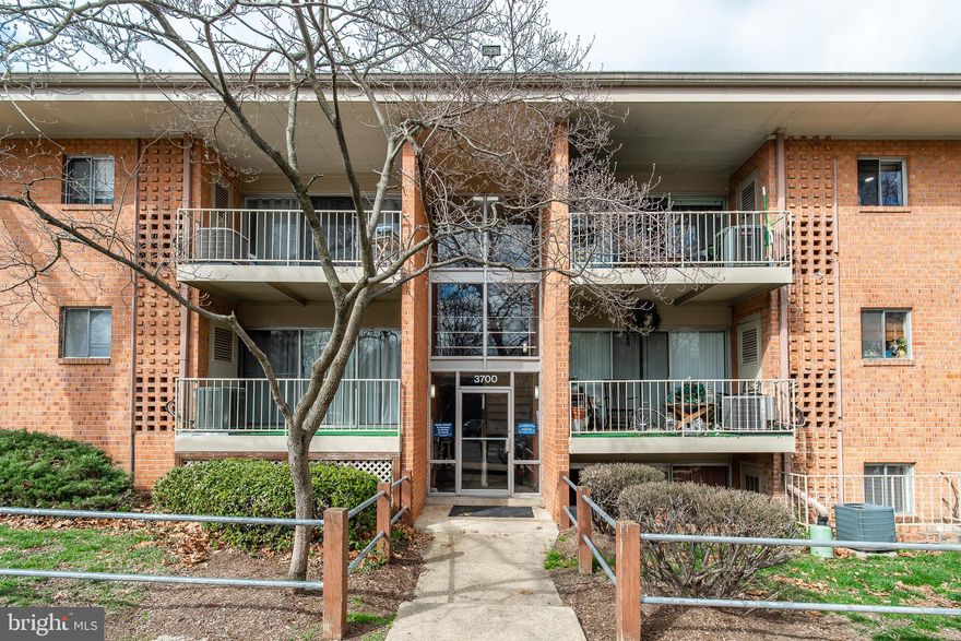 You will rarely find this much space for such an affordable price in Alexandria! This home in the Westbriar community boasts 3 bedroom spaces, 1 full bath, and 1 half bath. Major updates include furnace (2022), refreshed flooring and paint; other perks are the gas stove,  balcony, top floor living, and enormous closet space. Water & gas are included in the condo fee. The location offers great access to I-395,  all the wonderful shops and restaurants of Bailey's Crossroads, Dora Kelley & Chambliss Parks, and Lake Barcroft.  Don't miss this amazing investor or first time buyer opportunity!