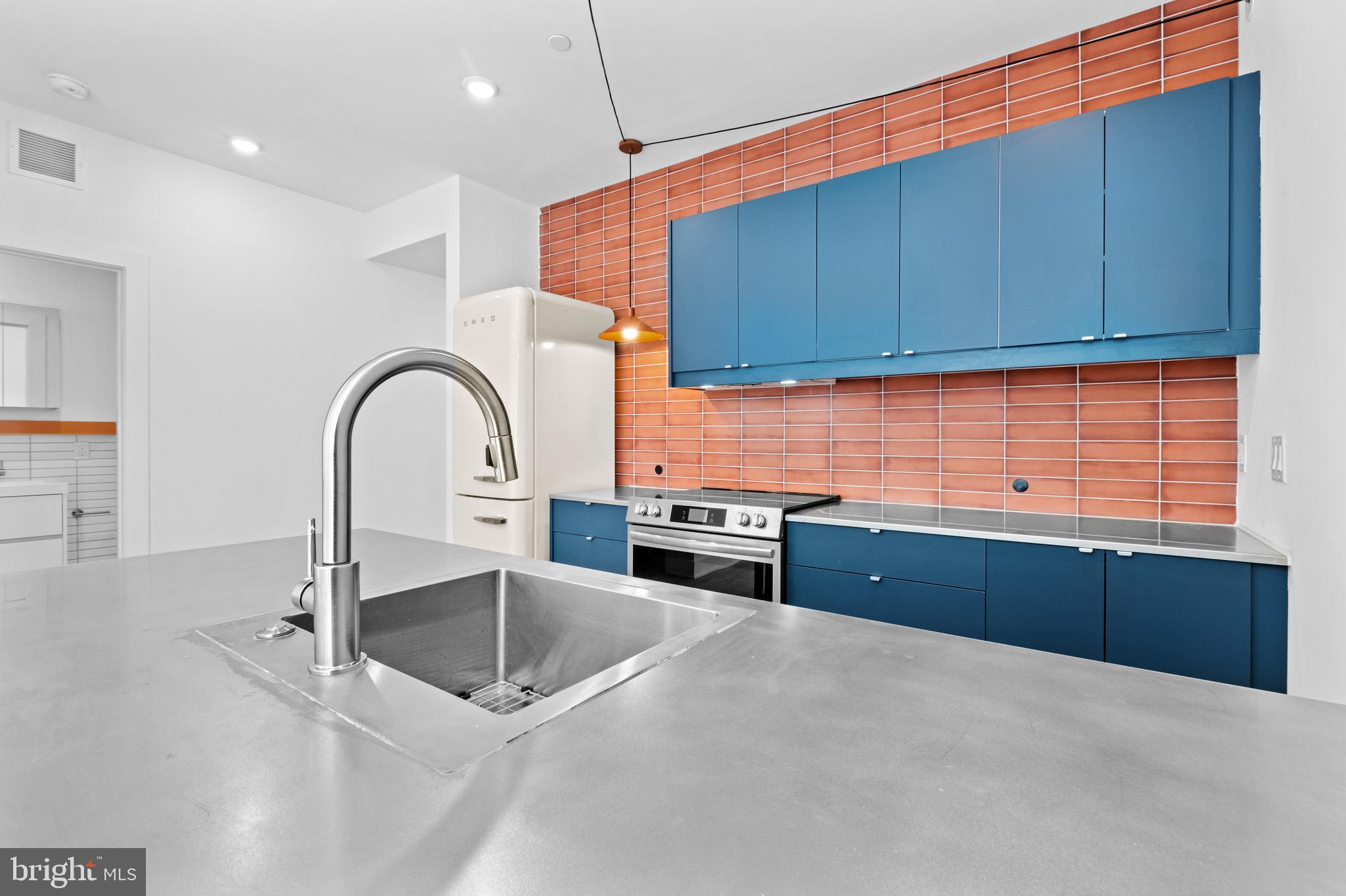 FISHTOWN - Residential Lease