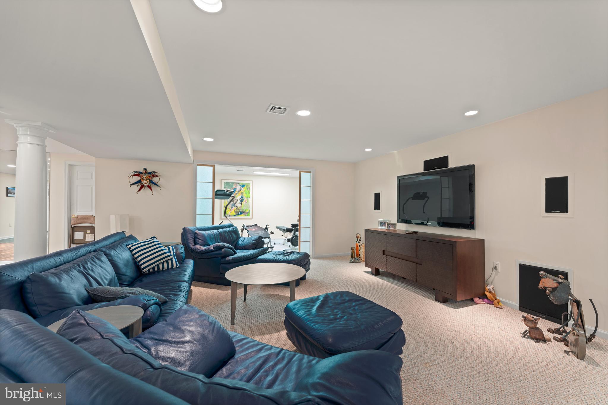 LONG LANE FARMS 2 - Residential