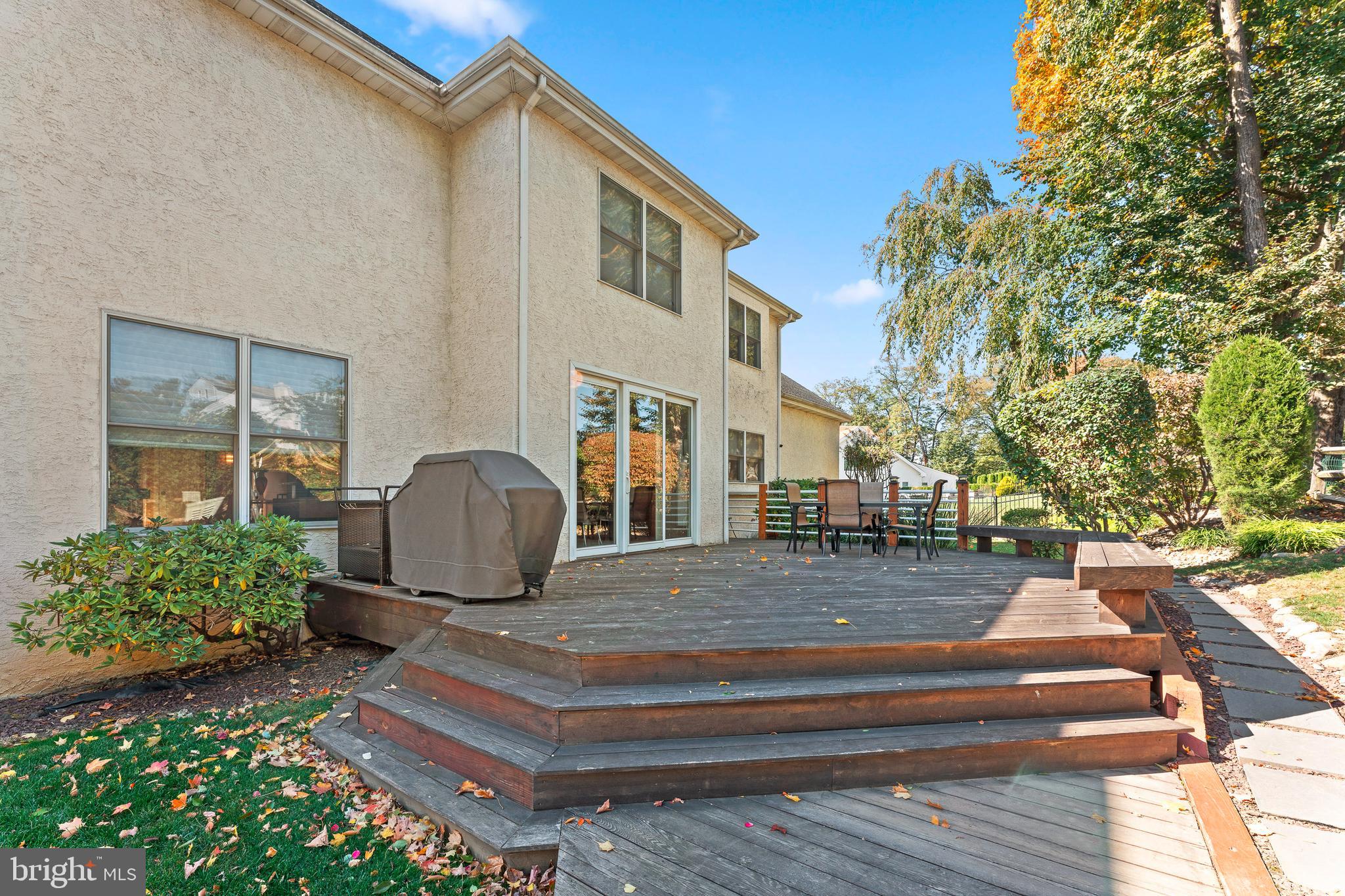 LONG LANE FARMS 2 - Residential