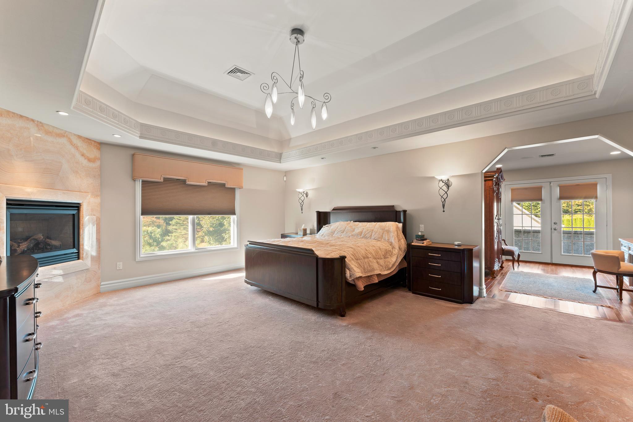 LONG LANE FARMS 2 - Residential