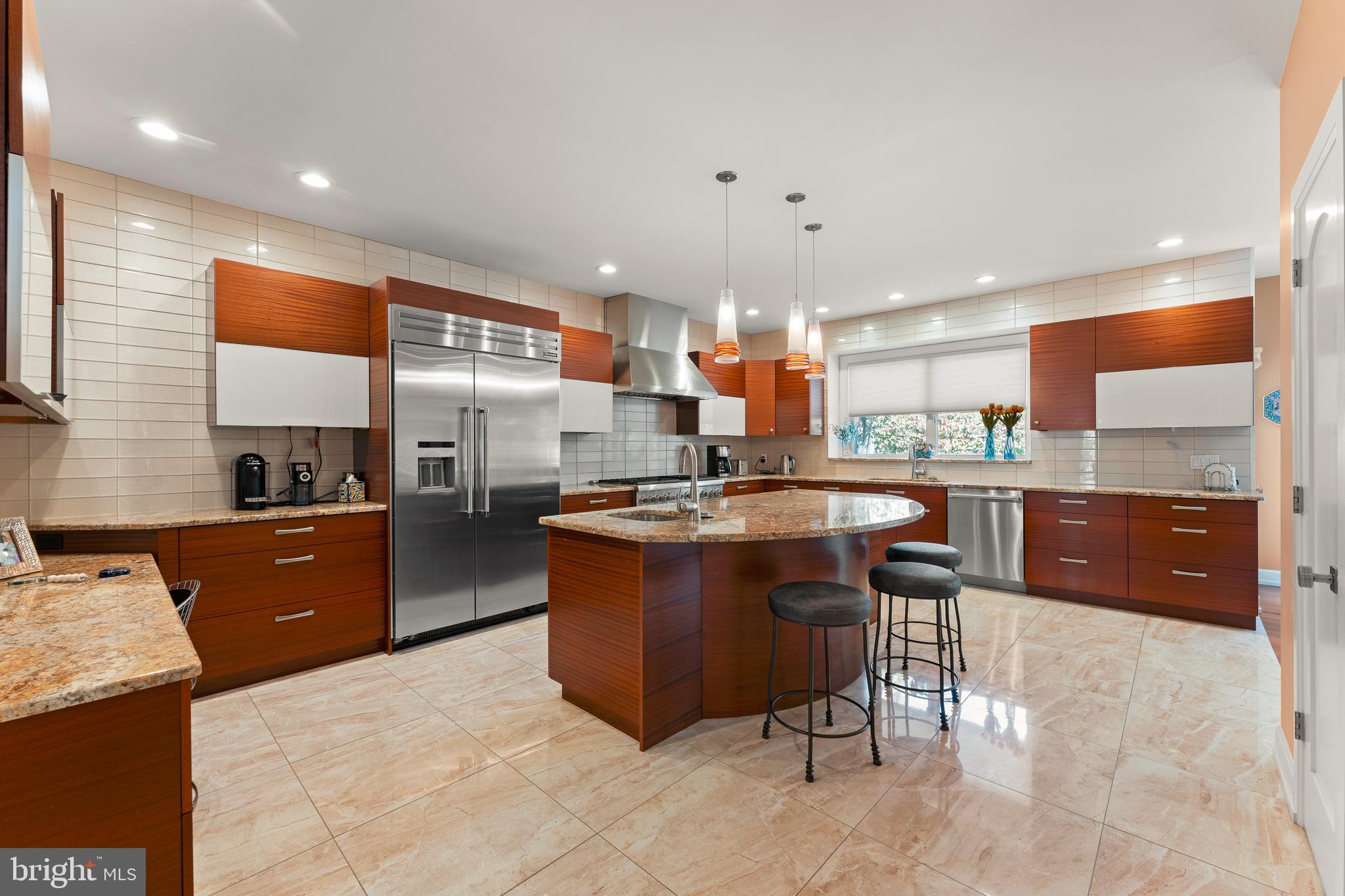 LONG LANE FARMS 2 - Residential