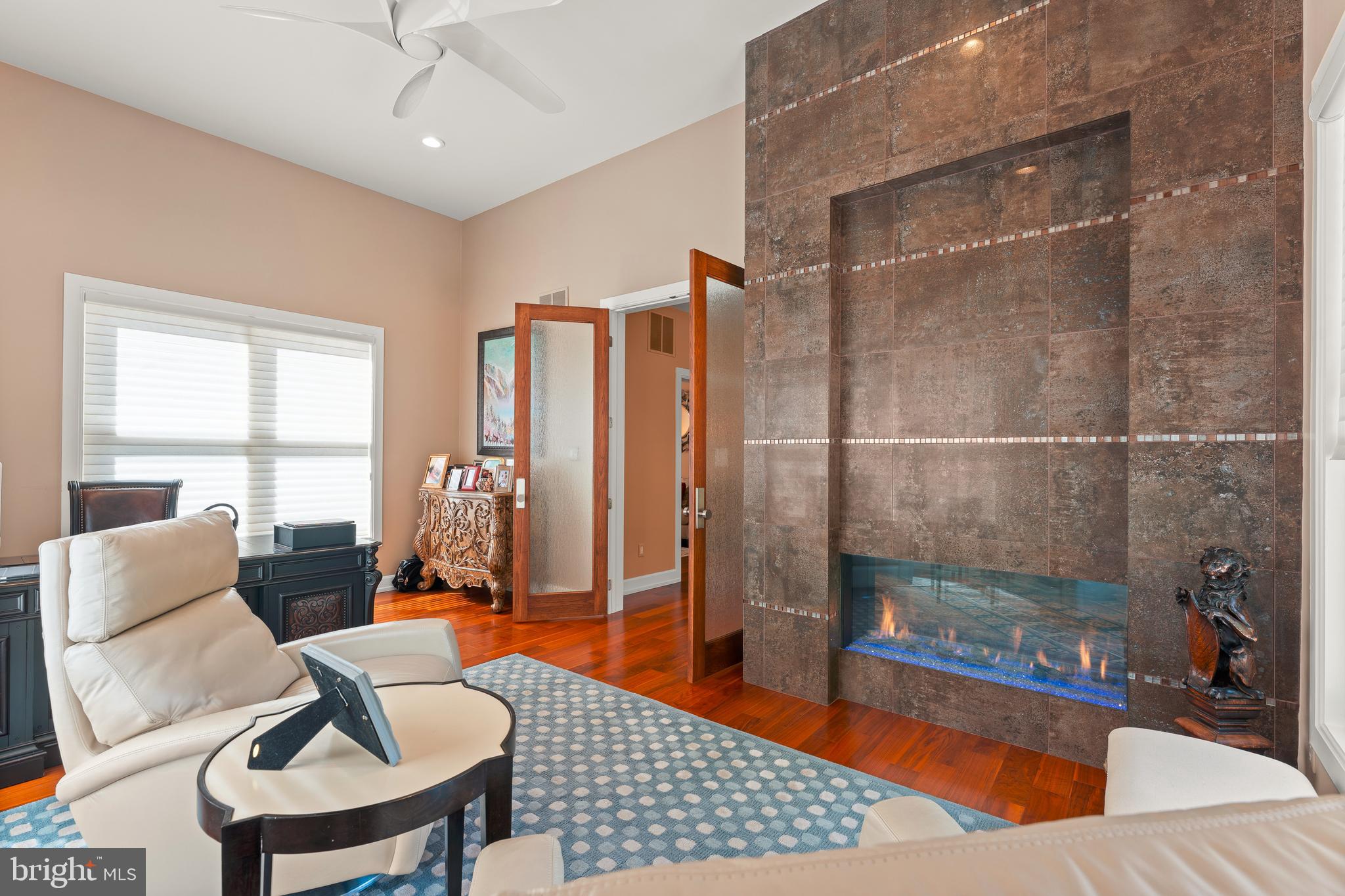 LONG LANE FARMS 2 - Residential