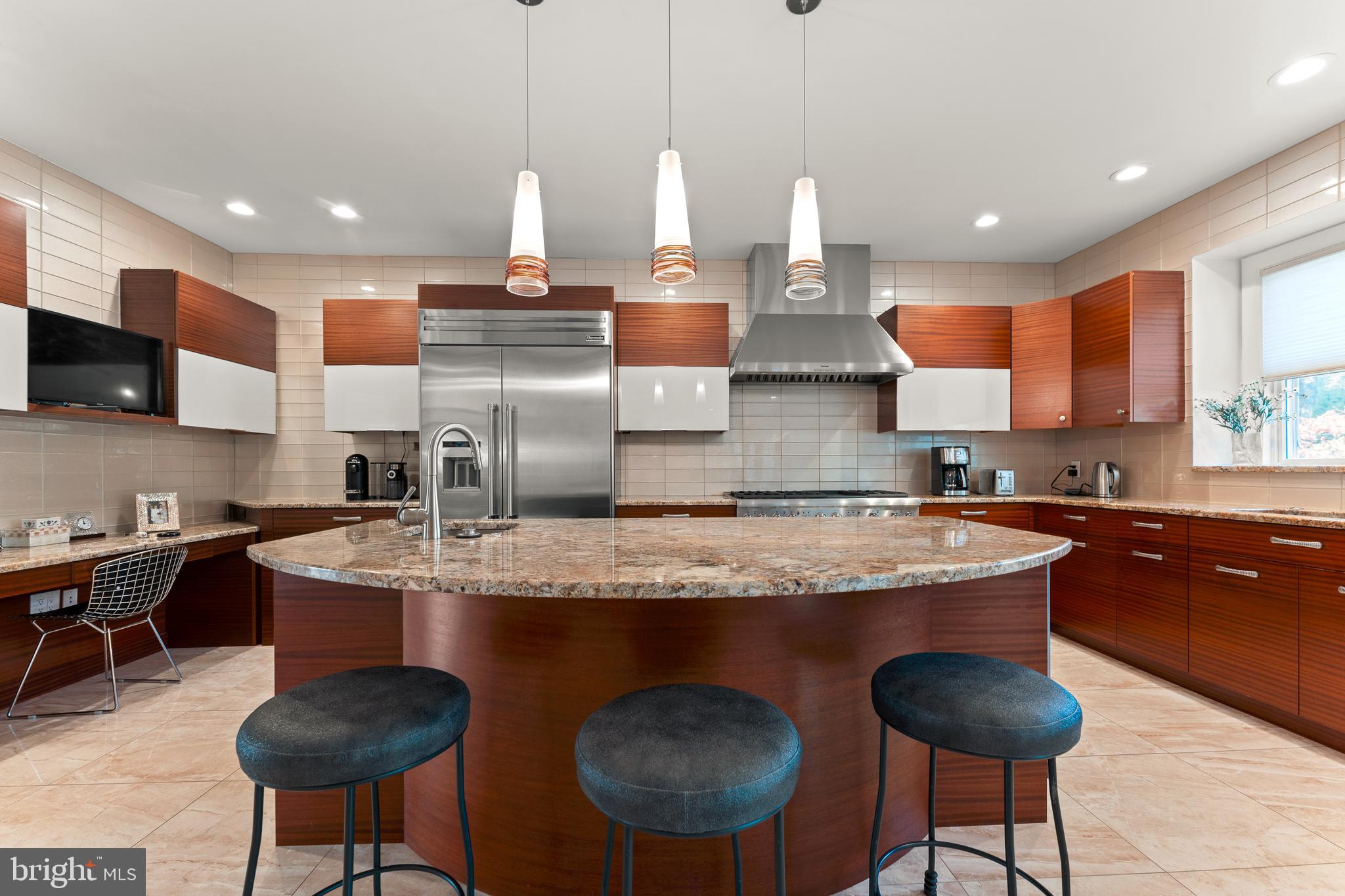 LONG LANE FARMS 2 - Residential