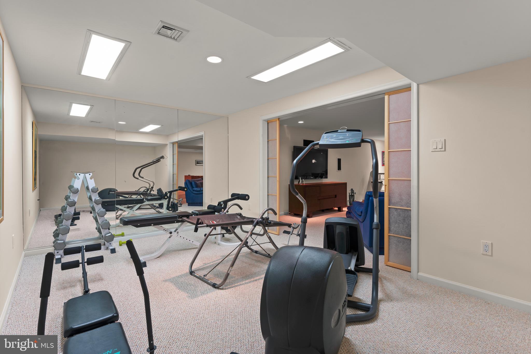 LONG LANE FARMS 2 - Residential