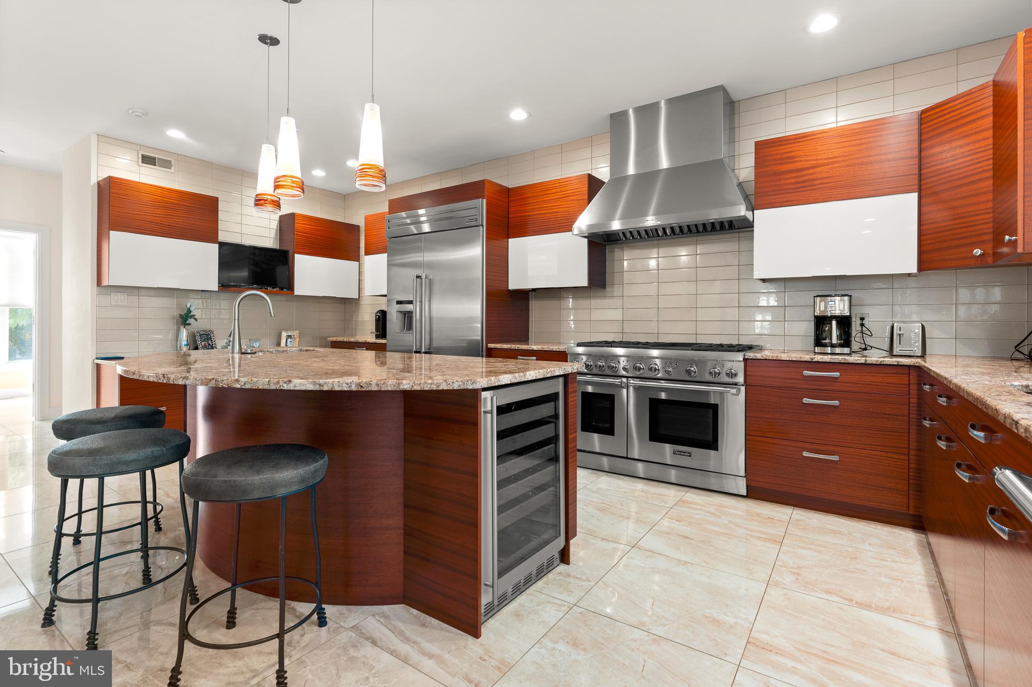 LONG LANE FARMS 2 - Residential