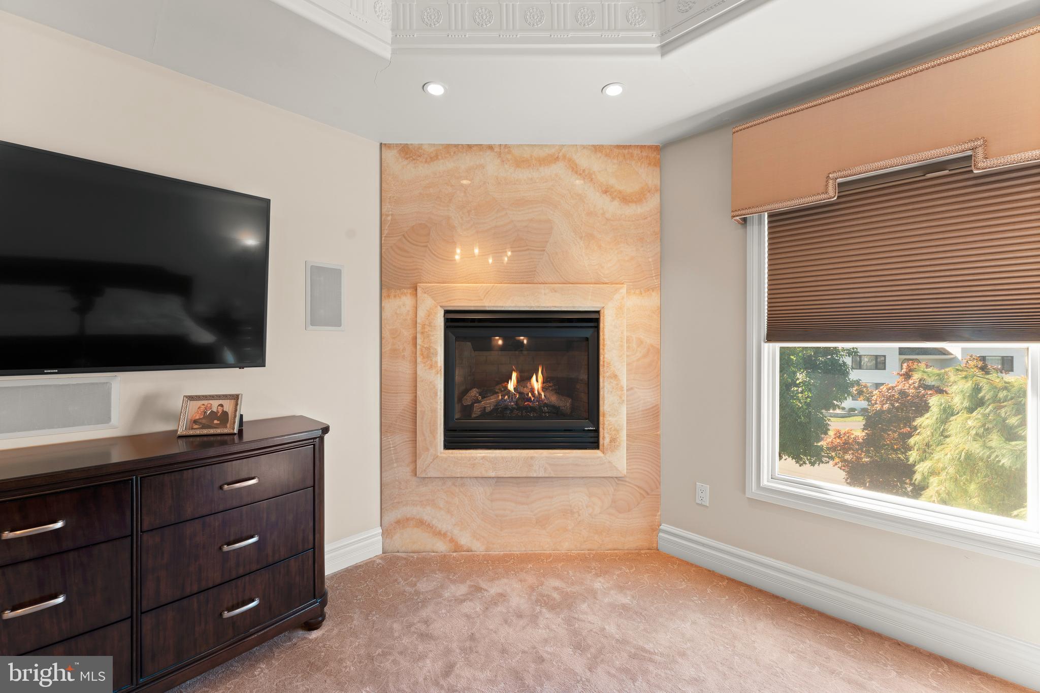 LONG LANE FARMS 2 - Residential