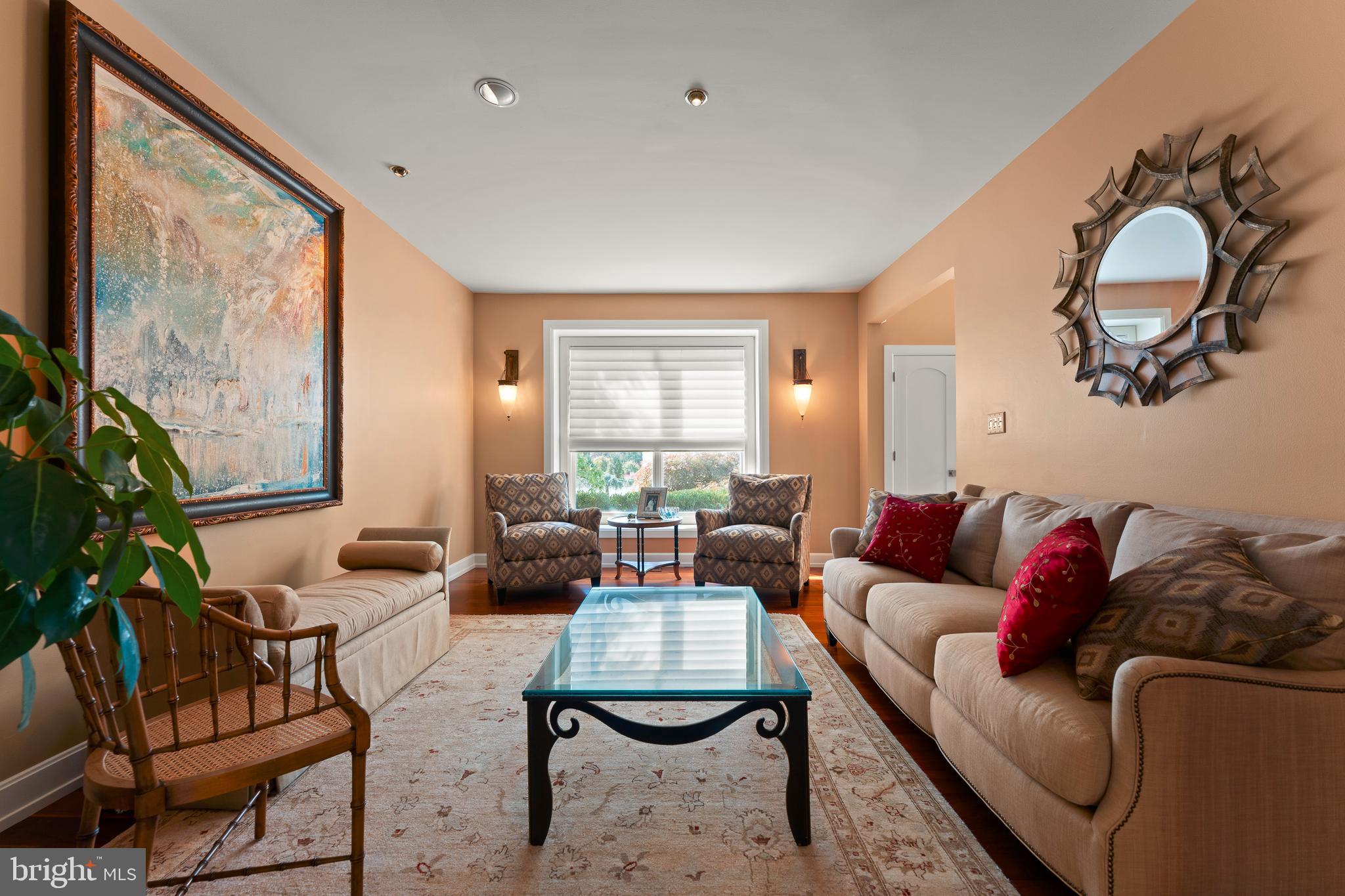 LONG LANE FARMS 2 - Residential