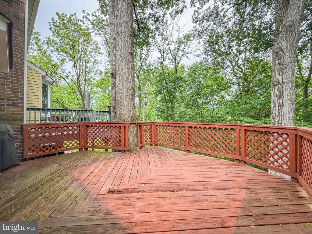 WOODLYN CROSSING - Residential