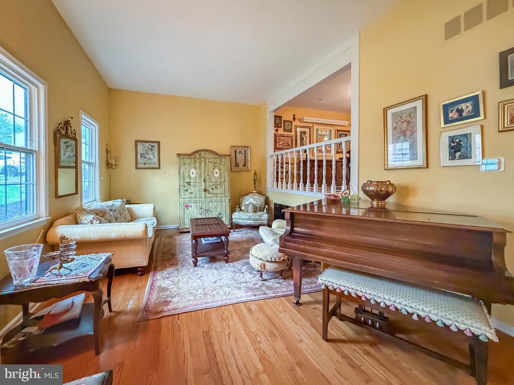 WOODLYN CROSSING - Residential