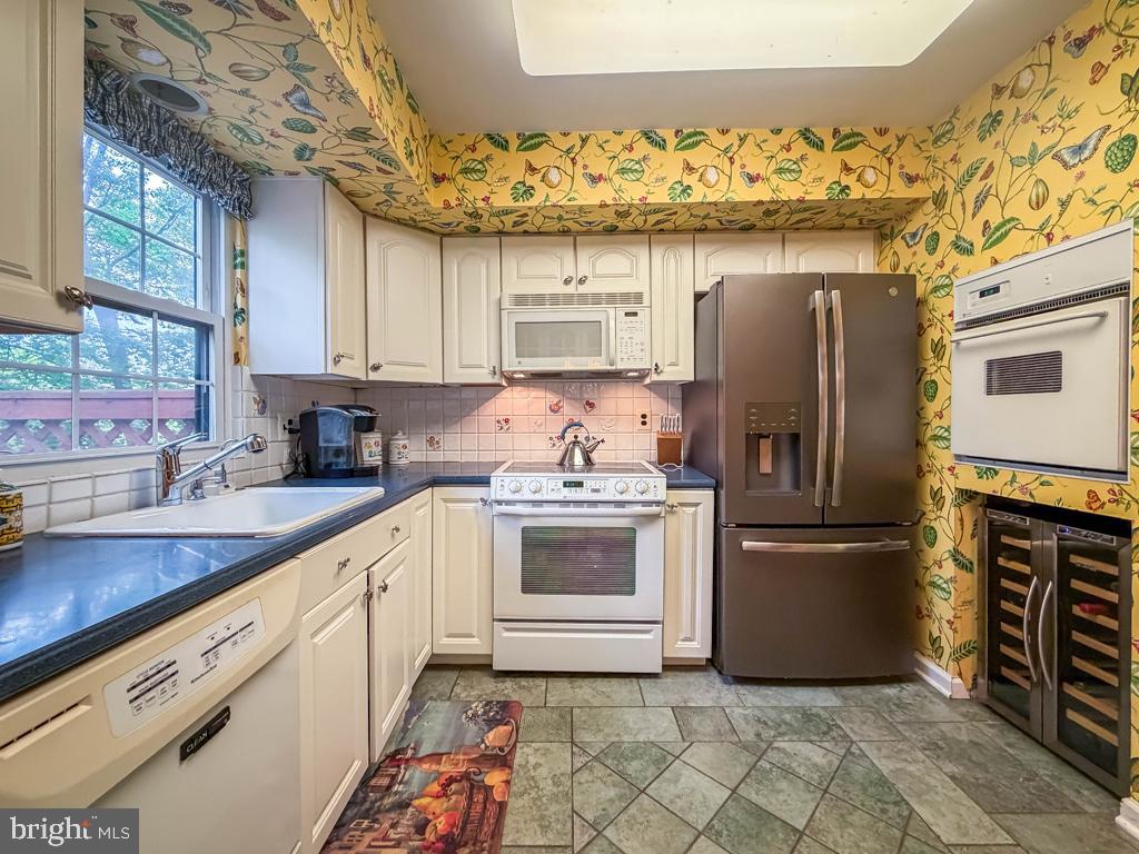 WOODLYN CROSSING - Residential