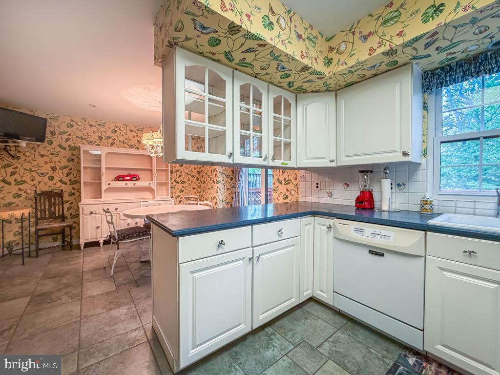 WOODLYN CROSSING - Residential