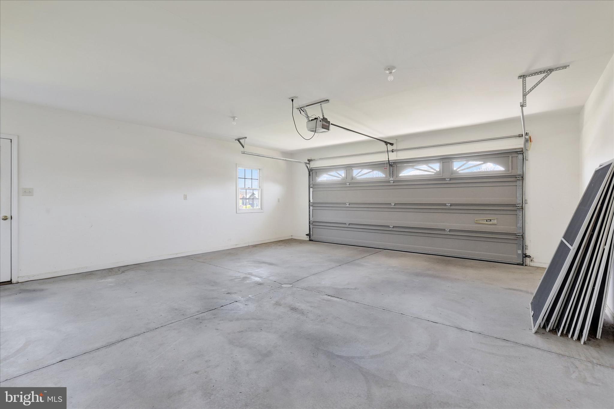 PENN NATIONAL GOLF COURSE COMMUNITY - Residential