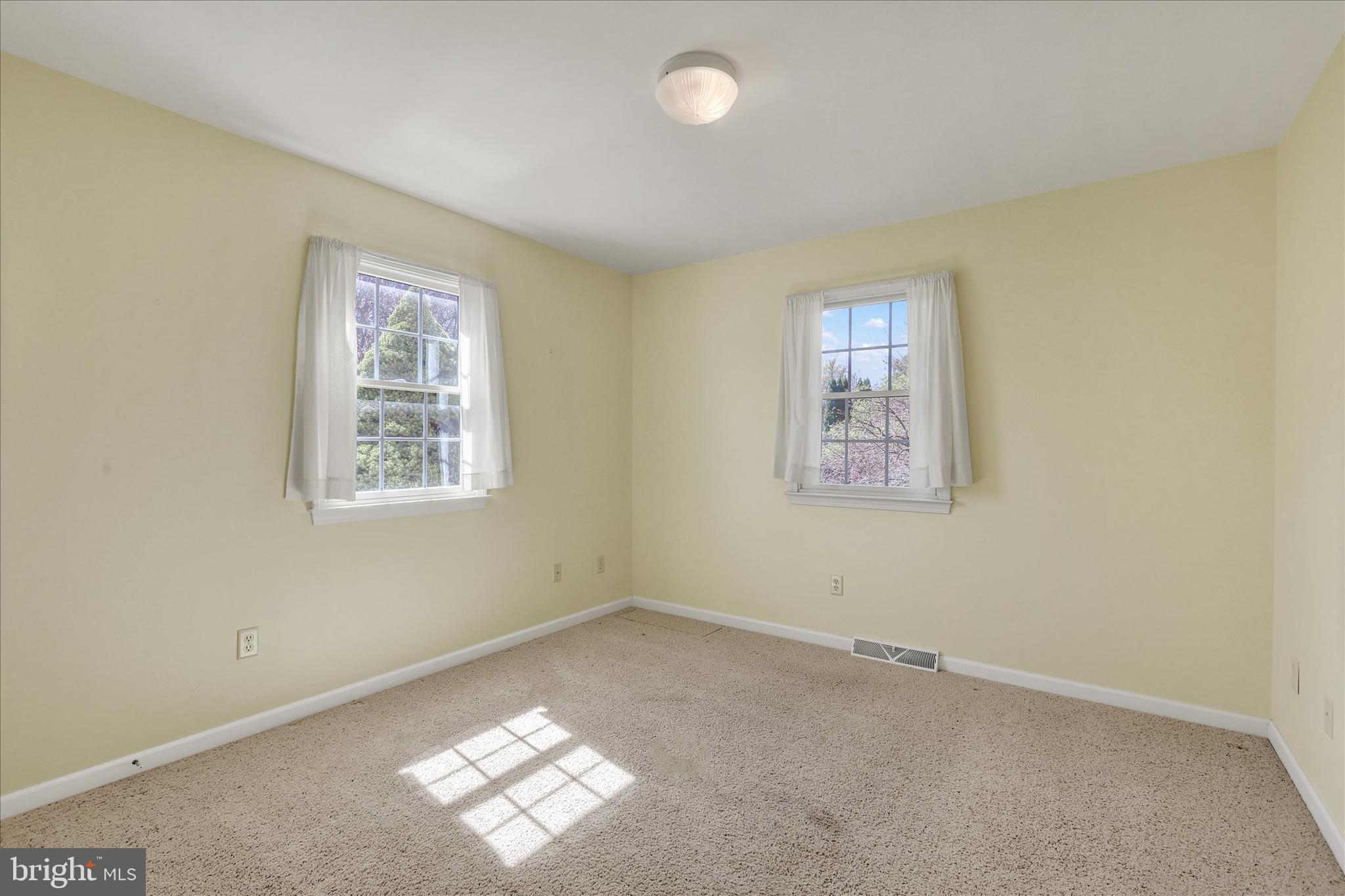 PENN NATIONAL GOLF COURSE COMMUNITY - Residential