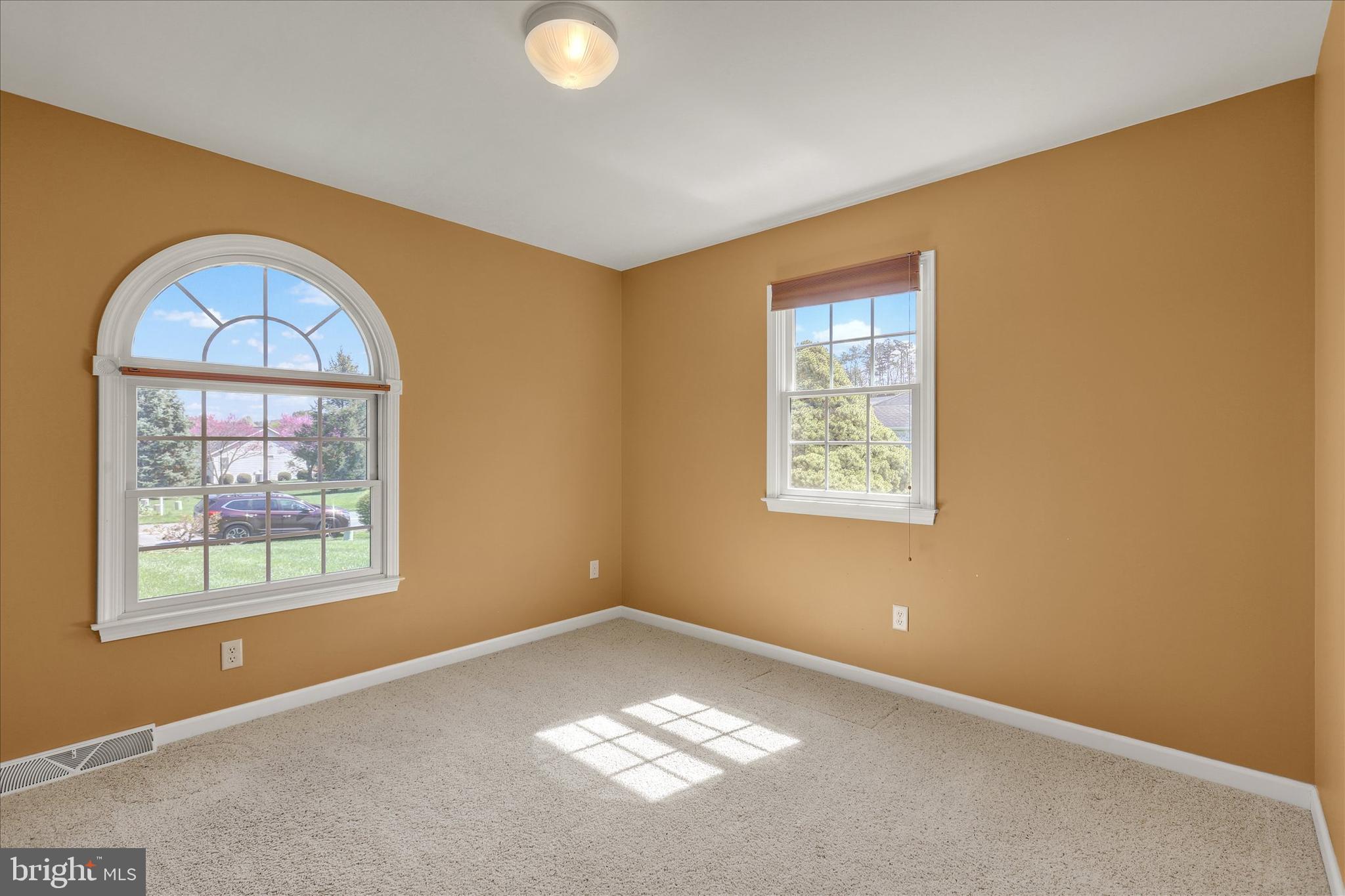 PENN NATIONAL GOLF COURSE COMMUNITY - Residential