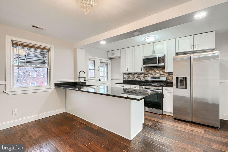 BROOKLYN - Residential