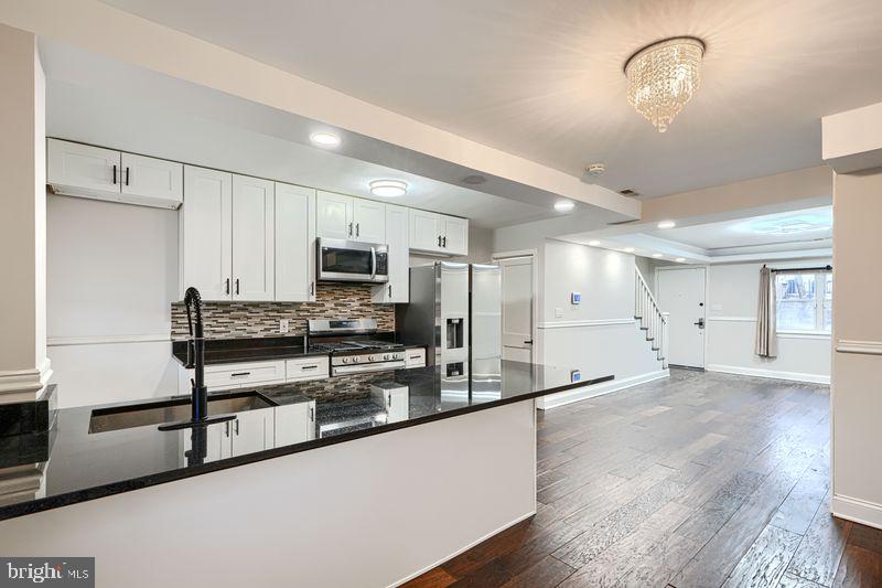 BROOKLYN - Residential