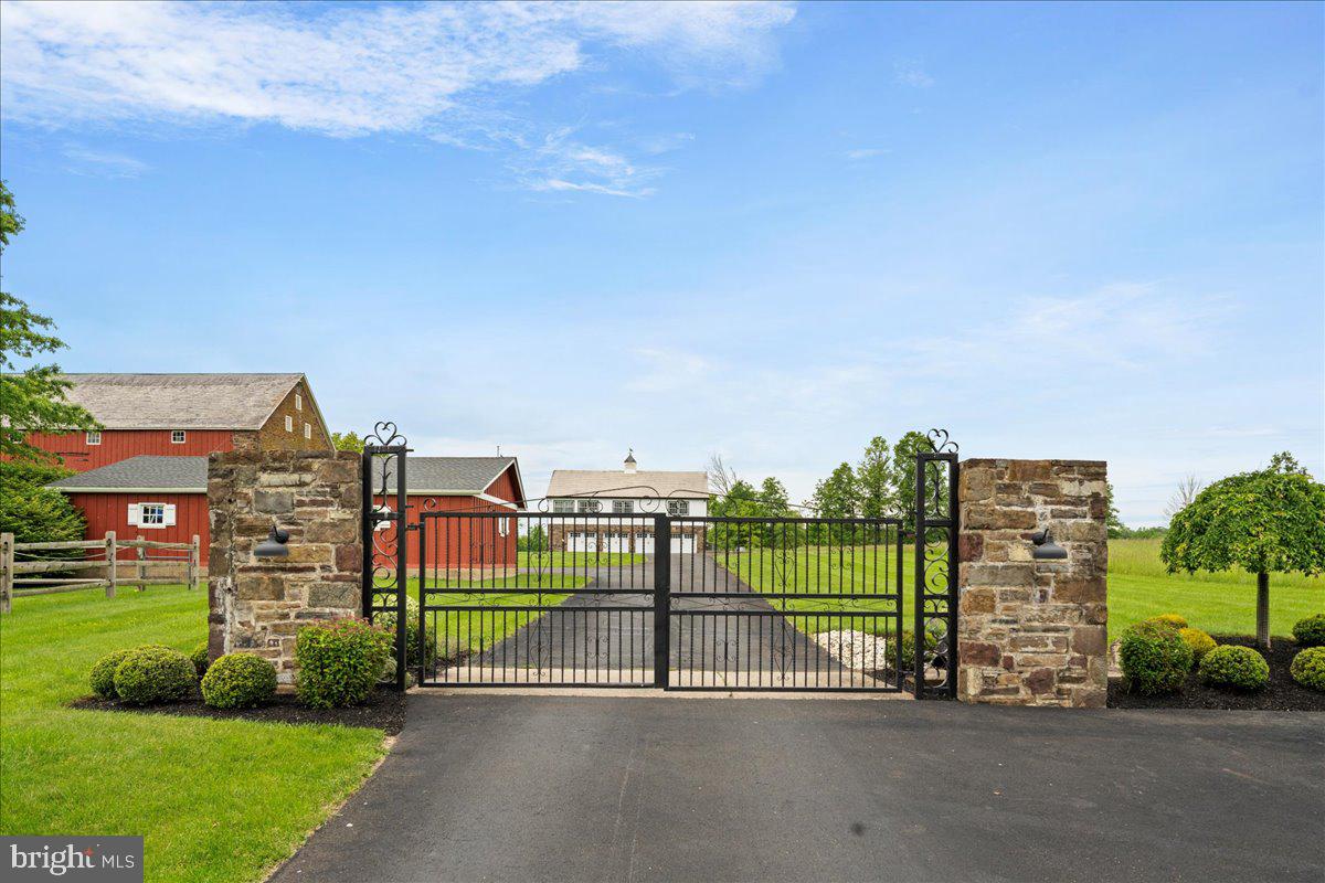 4285 APPLEBUTTER ROAD