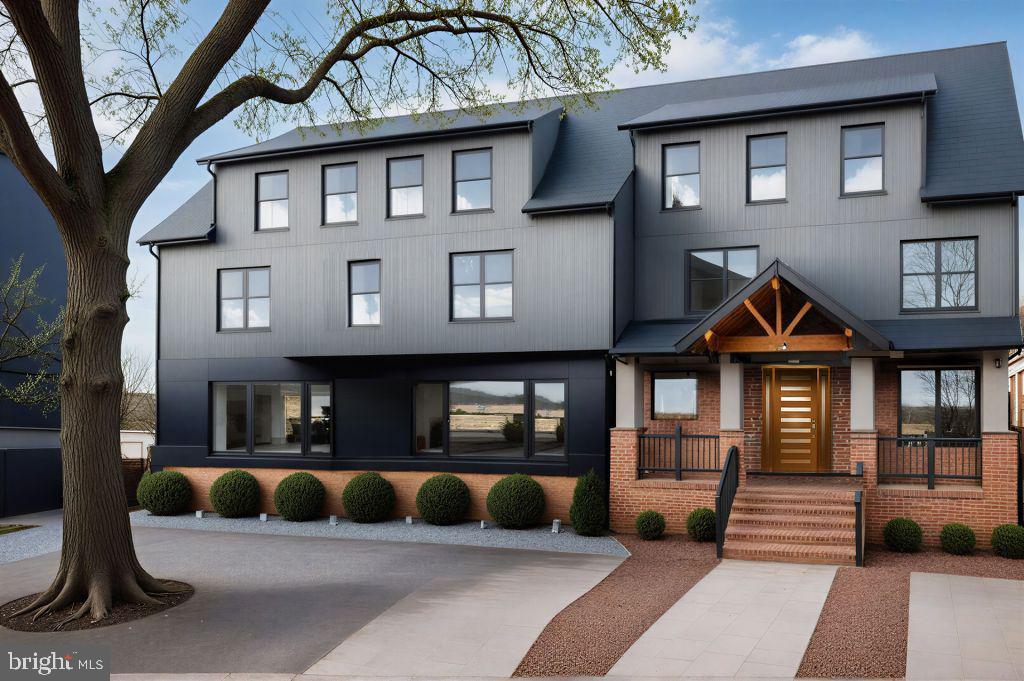 LYON VILLAGE - Residential