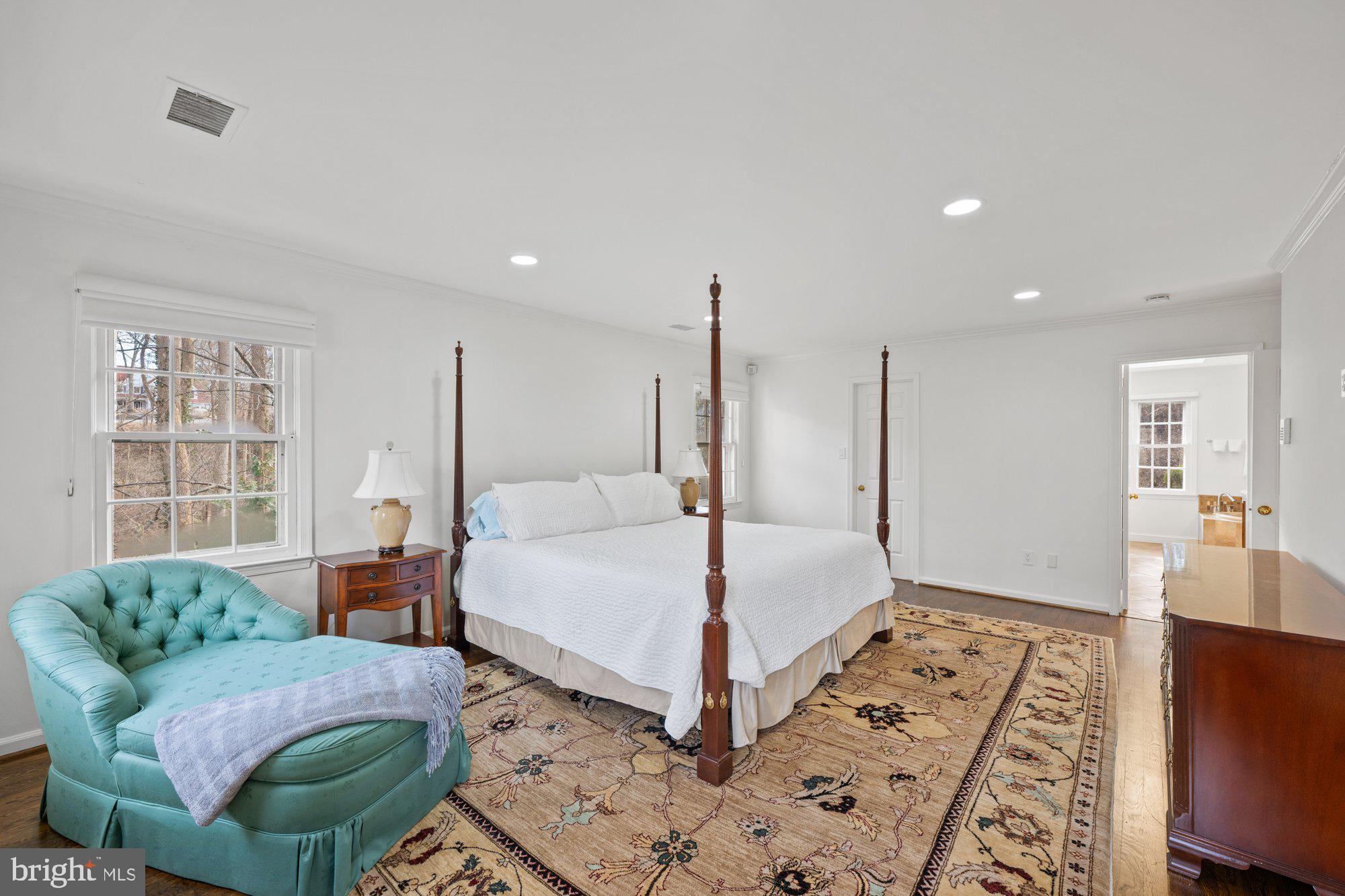 CEDARS OF MC LEAN - Residential