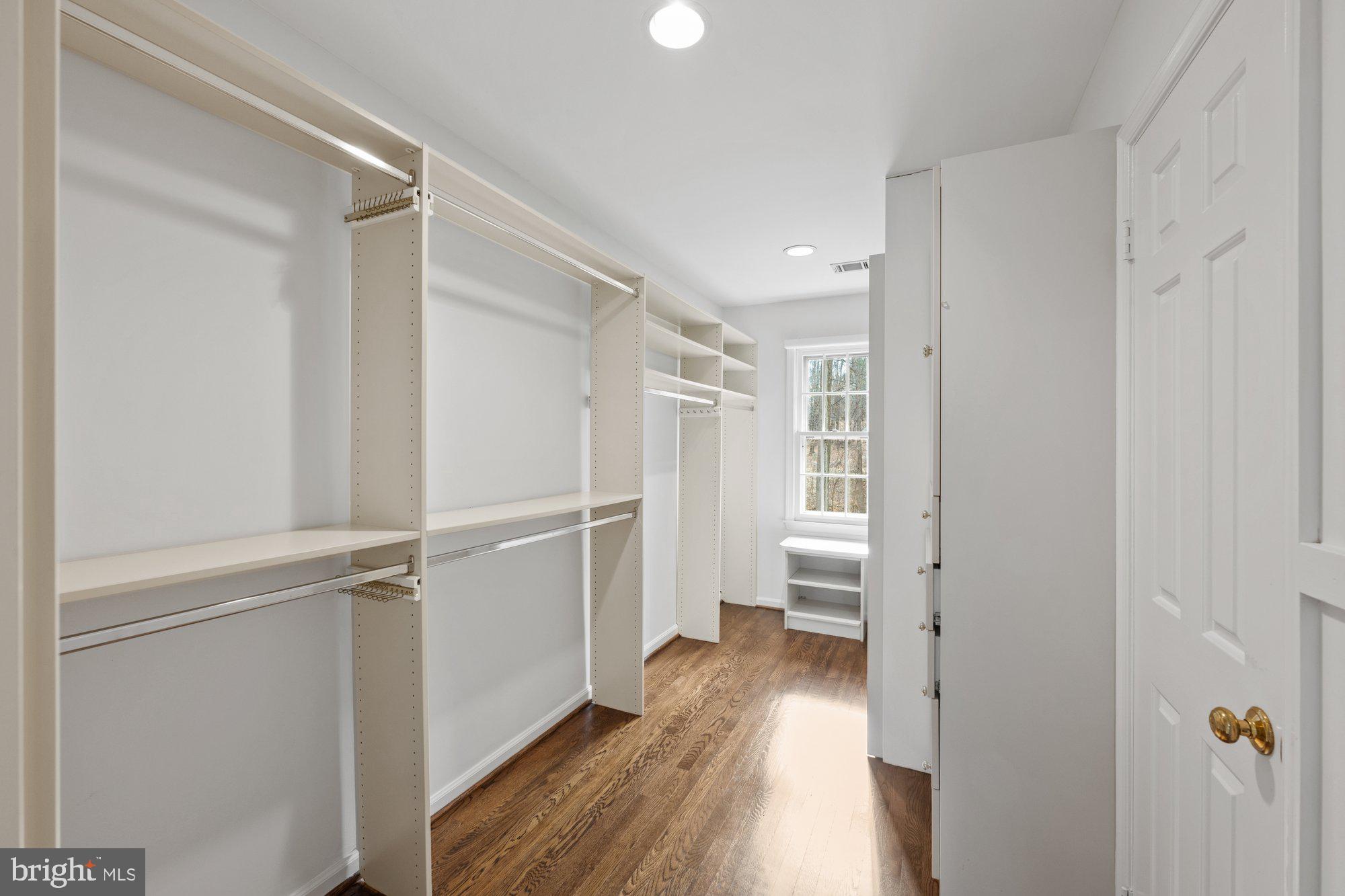 CEDARS OF MC LEAN - Residential