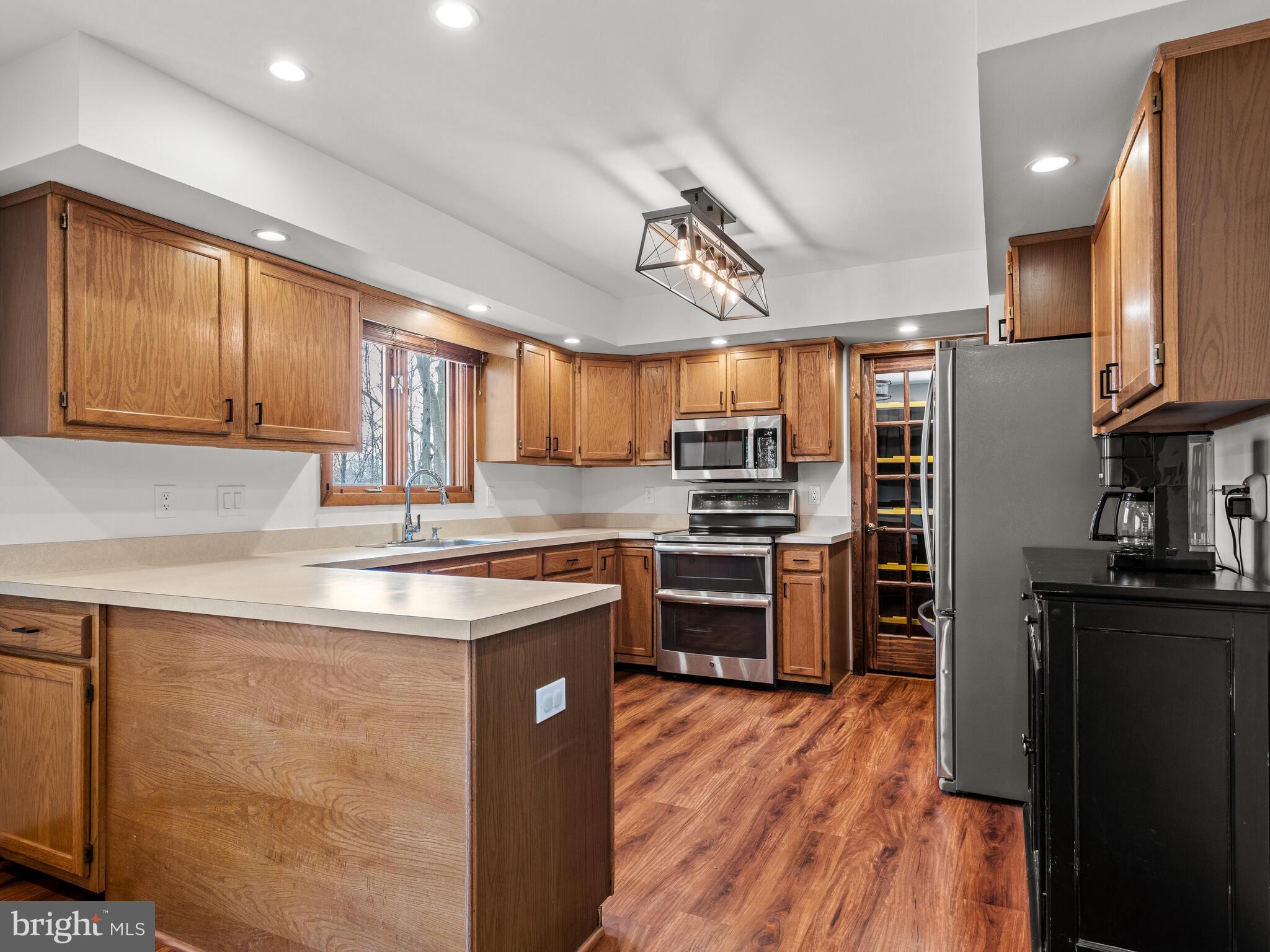 BLACK HORSE FARMS - Residential