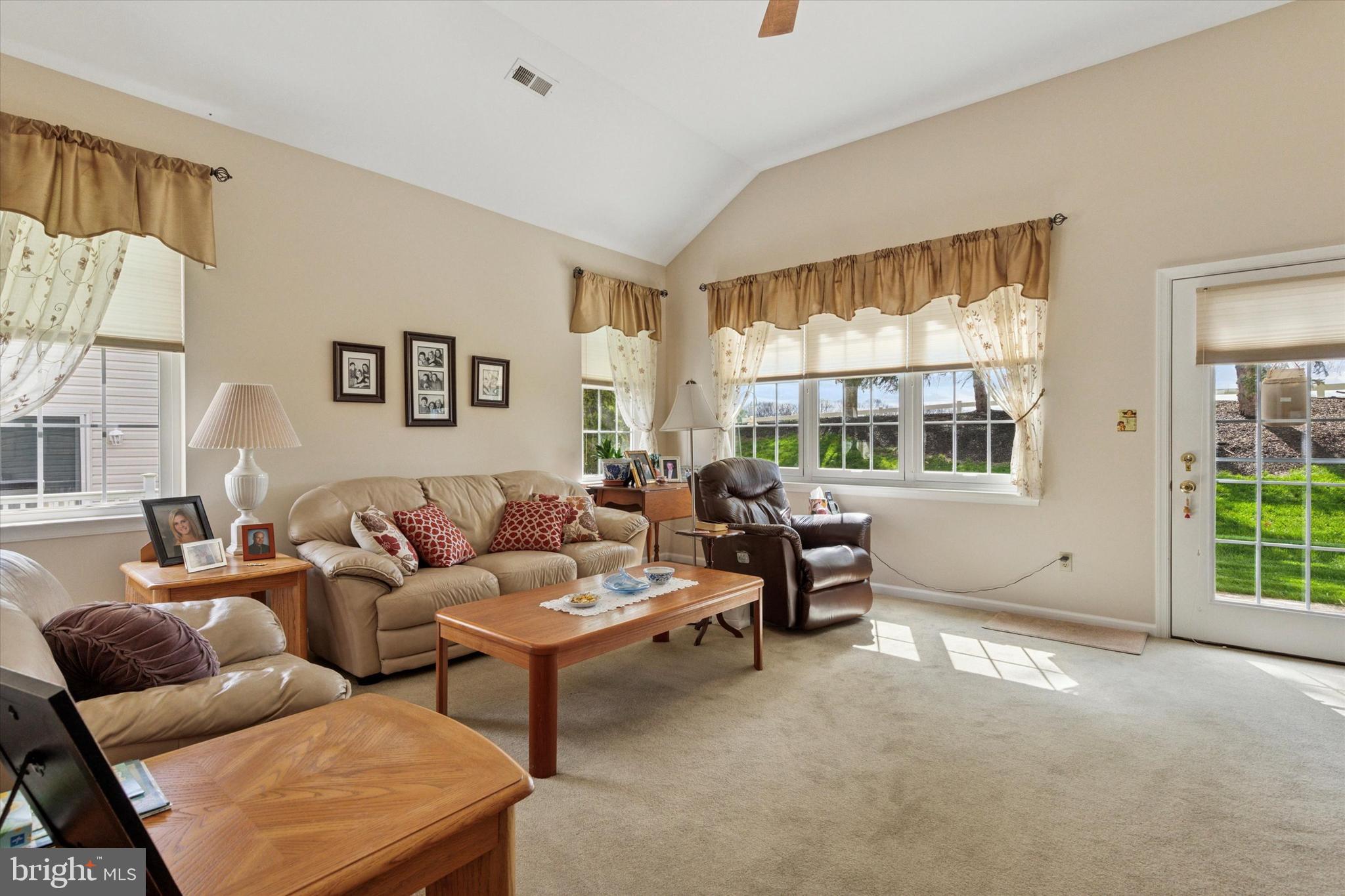 KINGSFIELD - Residential