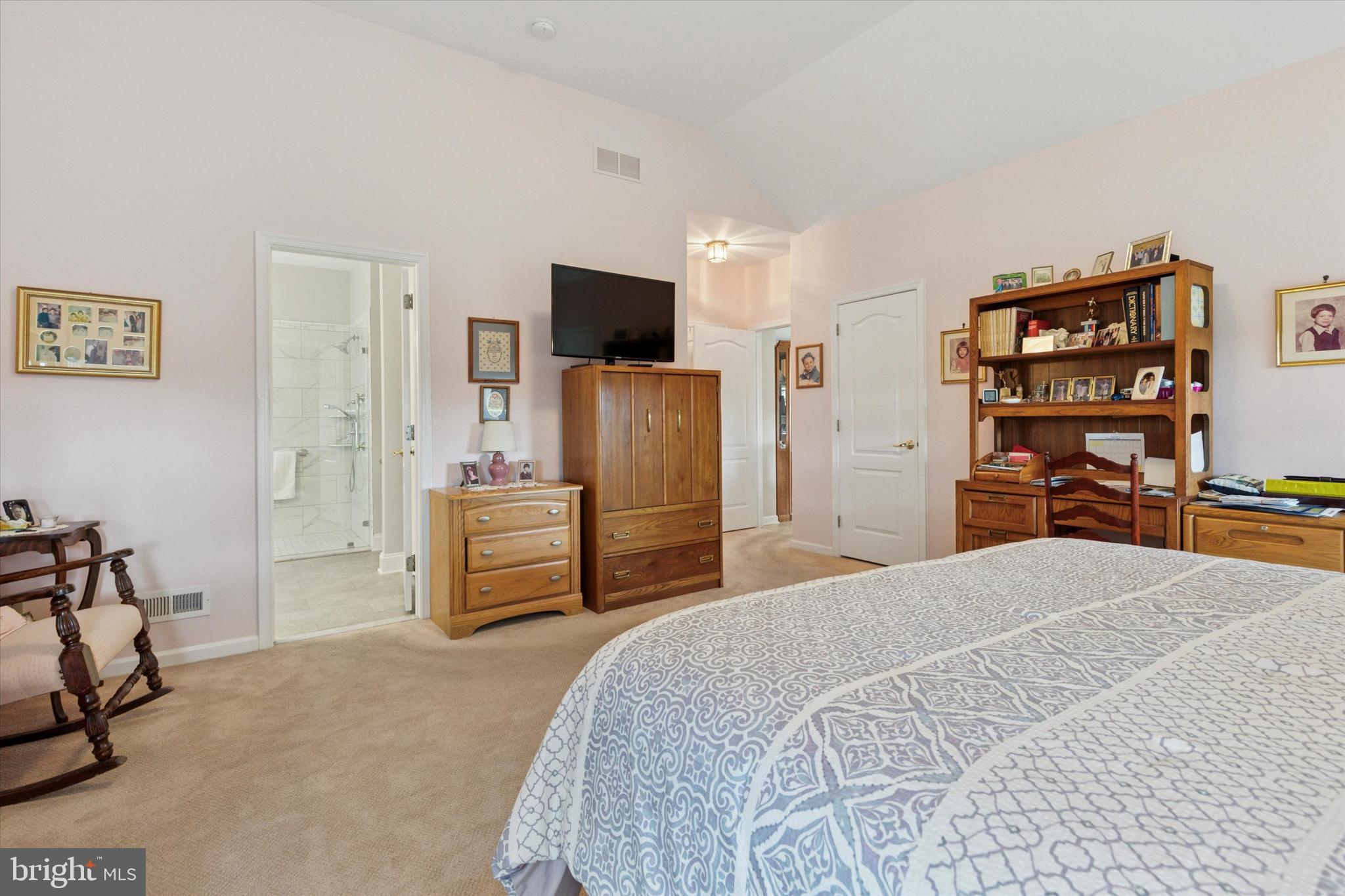 KINGSFIELD - Residential